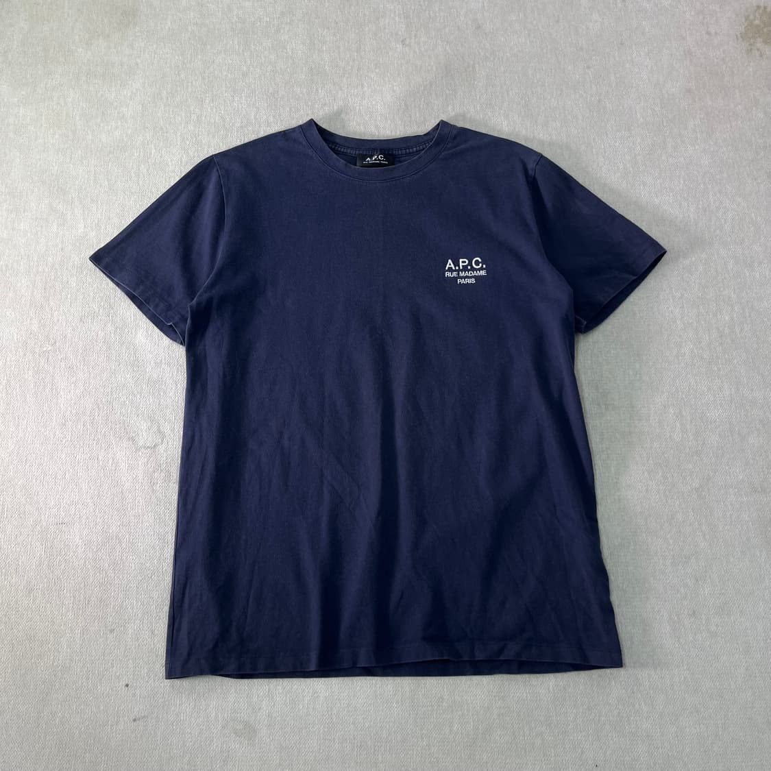 100 APC 아페쎄 자수로고 반팔 티셔츠 상품이미지1