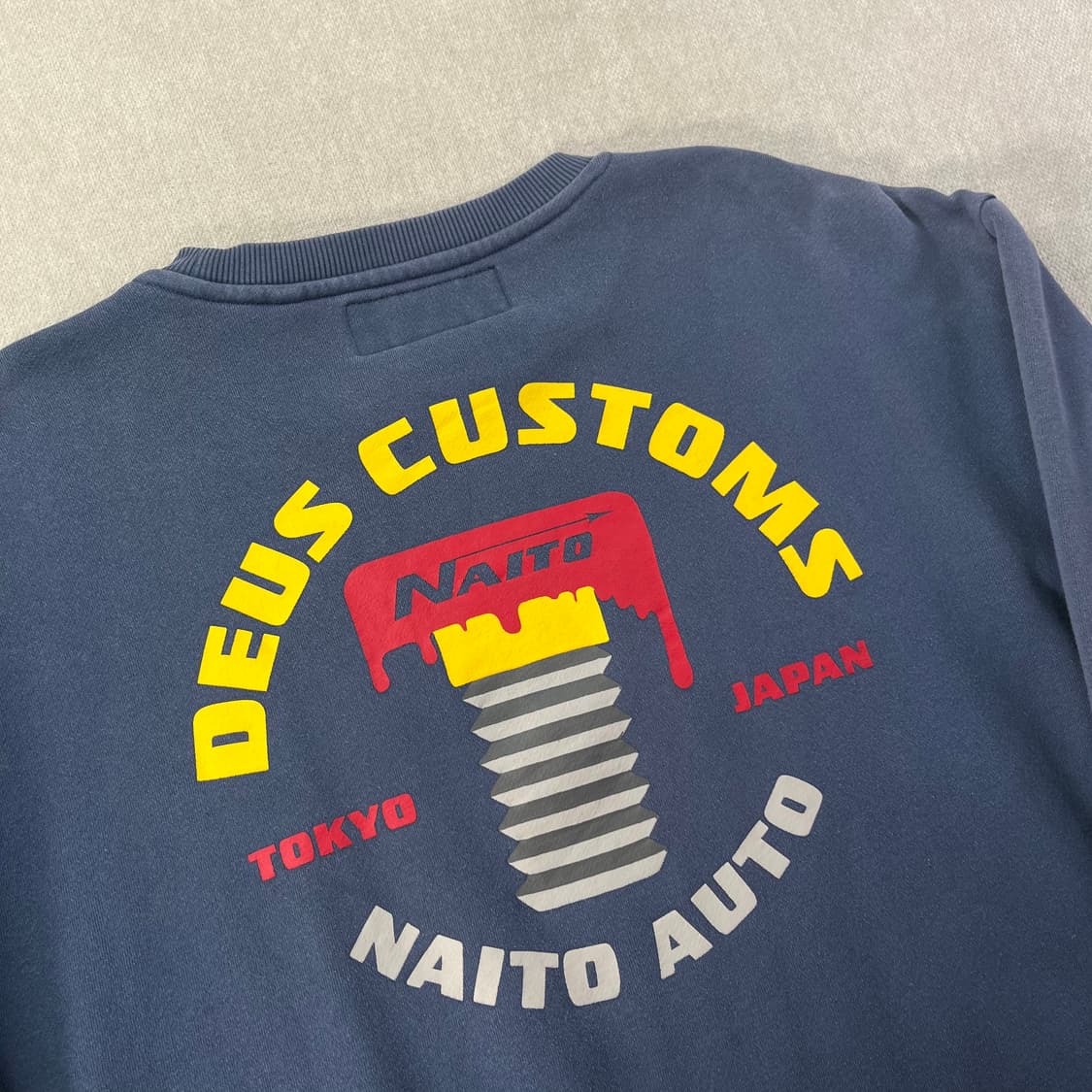 105 데우스 그래픽 맨투맨 상품이미지7