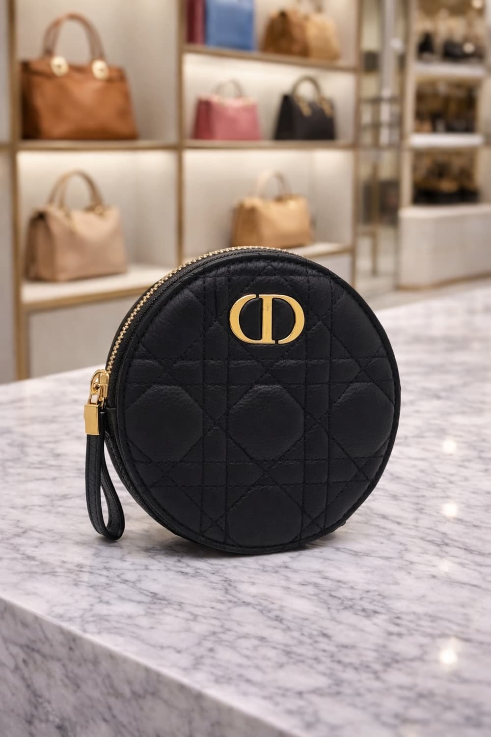 [S급] 디올 카로 라운드 지퍼 체인 클러치 백 판매합니다!!! 상품이미지1