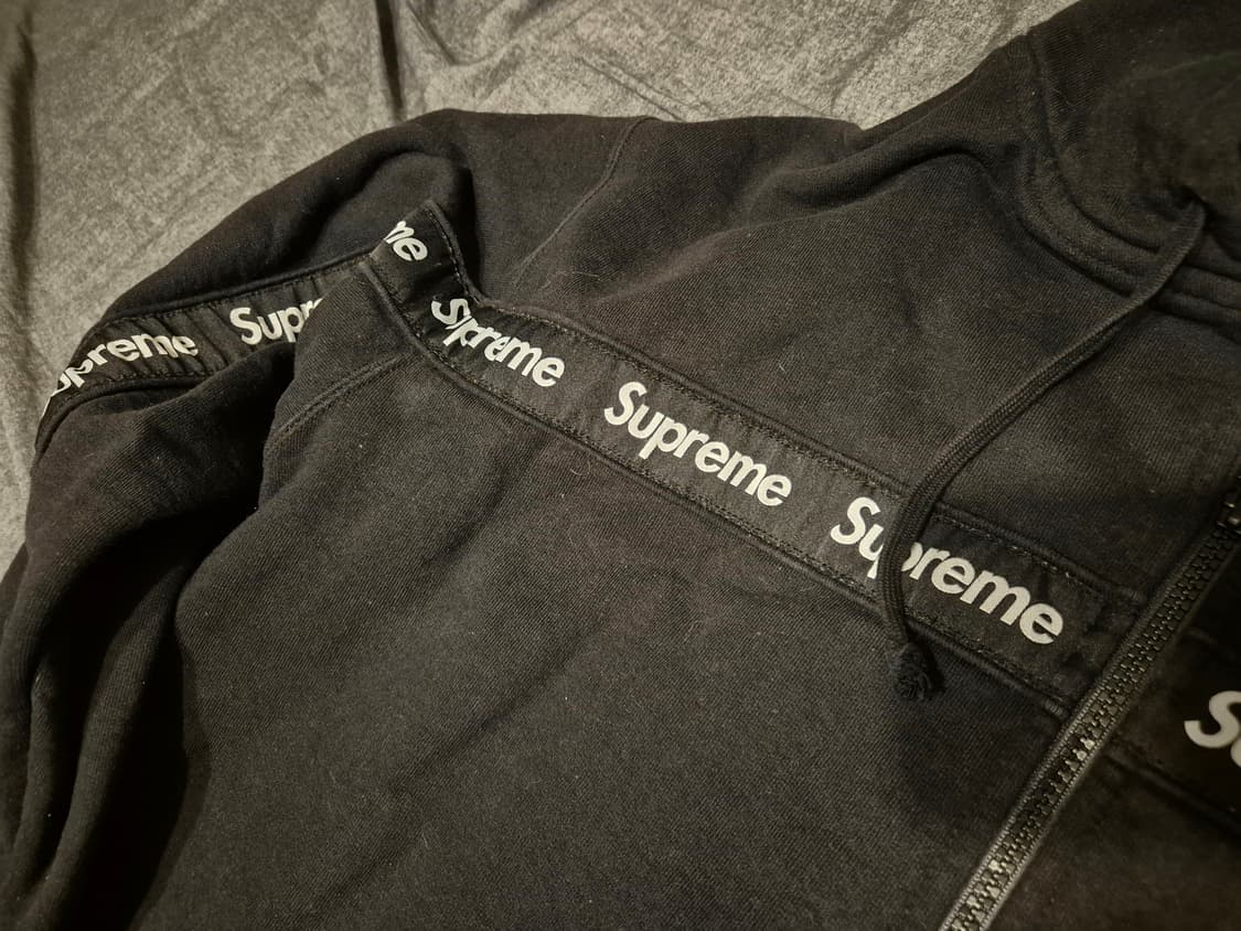 [L] 19FW 슈프림 텍스트 스트라이프 후드집업 (블랙) 상품이미지3