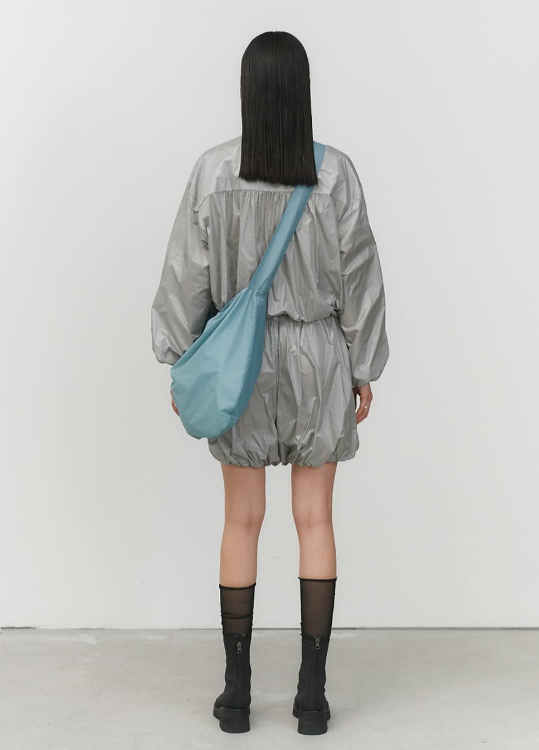 아모멘토 볼륨 크롭 블루종 셋업 amomento 상품이미지3