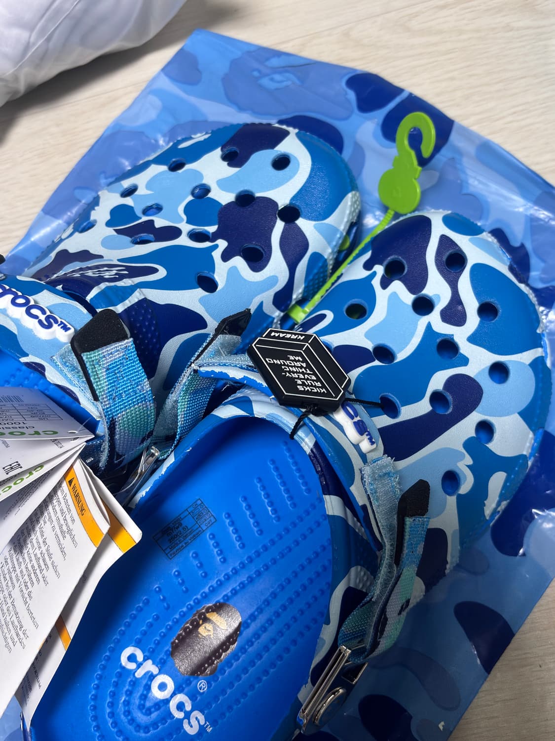 베이프 크록스 새상품 250 상품이미지2