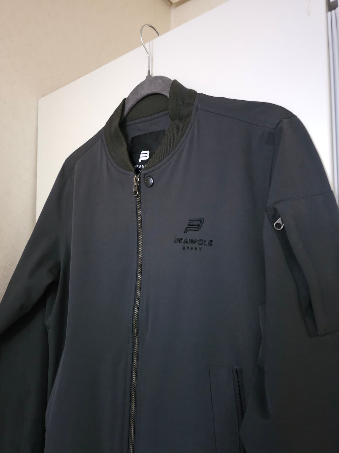 빈폴스포츠 다크 카키색 봄버 자켓 상품이미지2