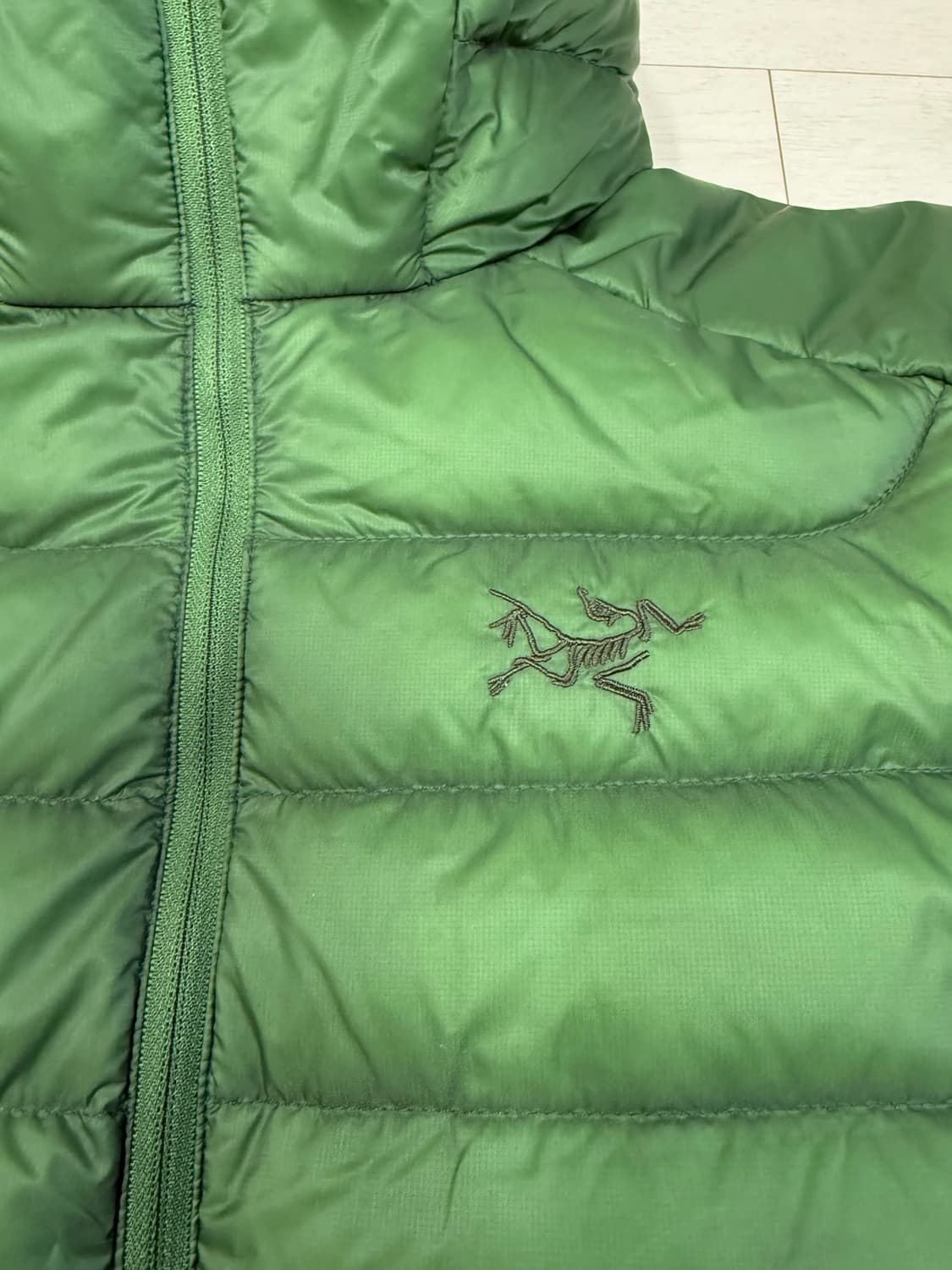 아크테릭스 세륨 에덴 M 사이즈 새상품  한글가격텍   가격텍 있어서 국 상품이미지4