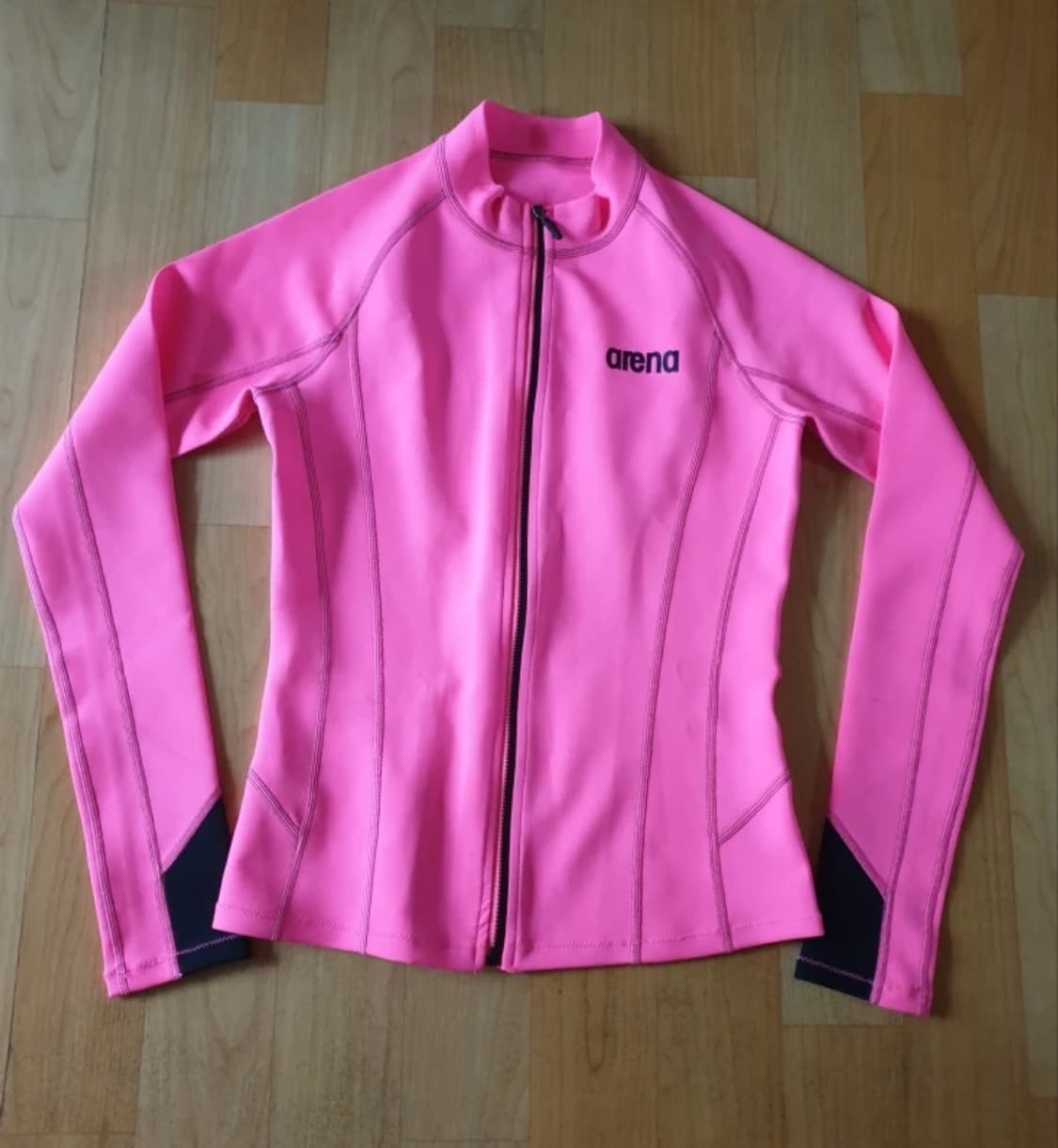 아레나 집업 레쉬가드 상의 미착용 새상품 가격인하  상품이미지2