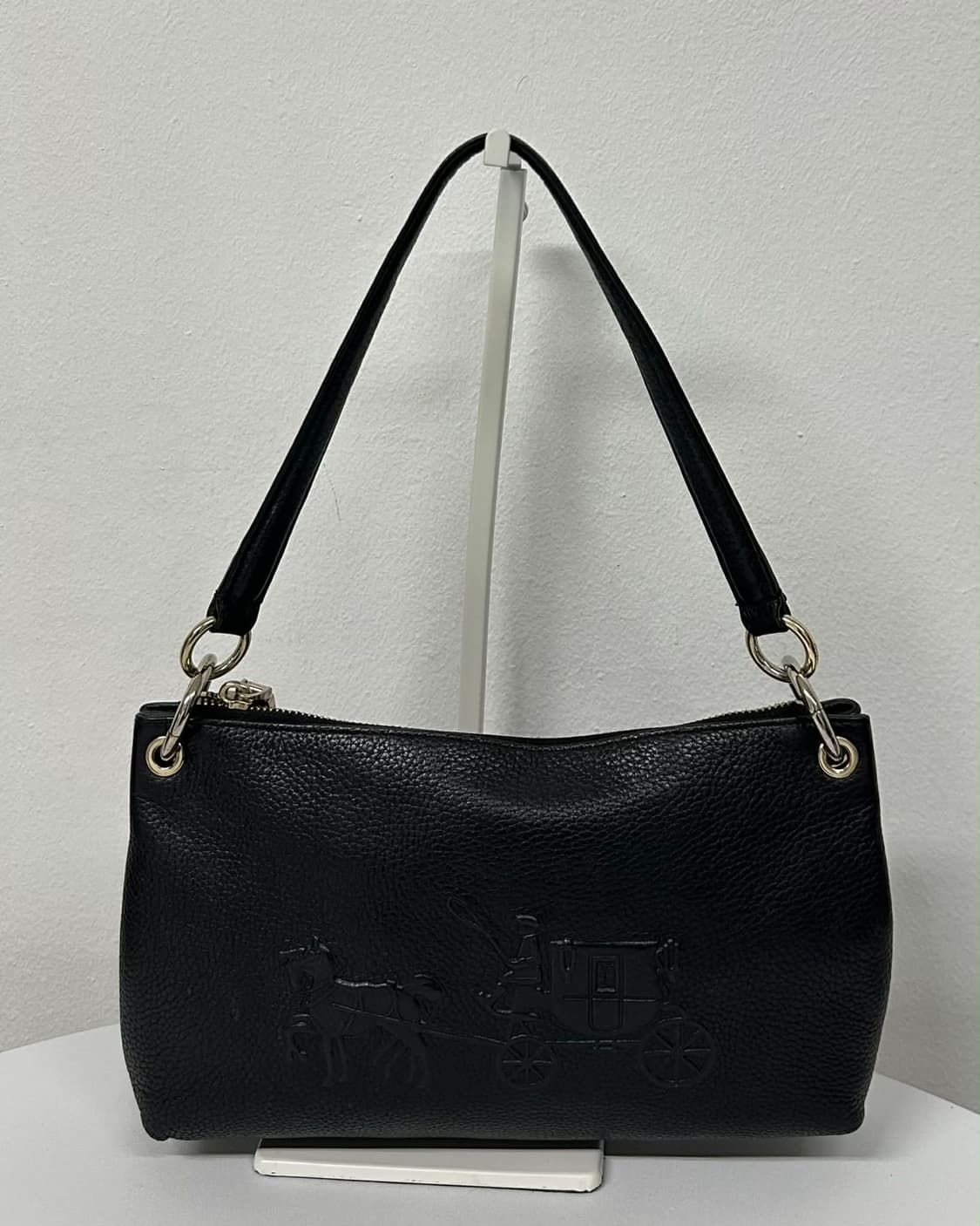 코치 블랙 마차 엠보 레더 숄더 호보백 상품이미지1