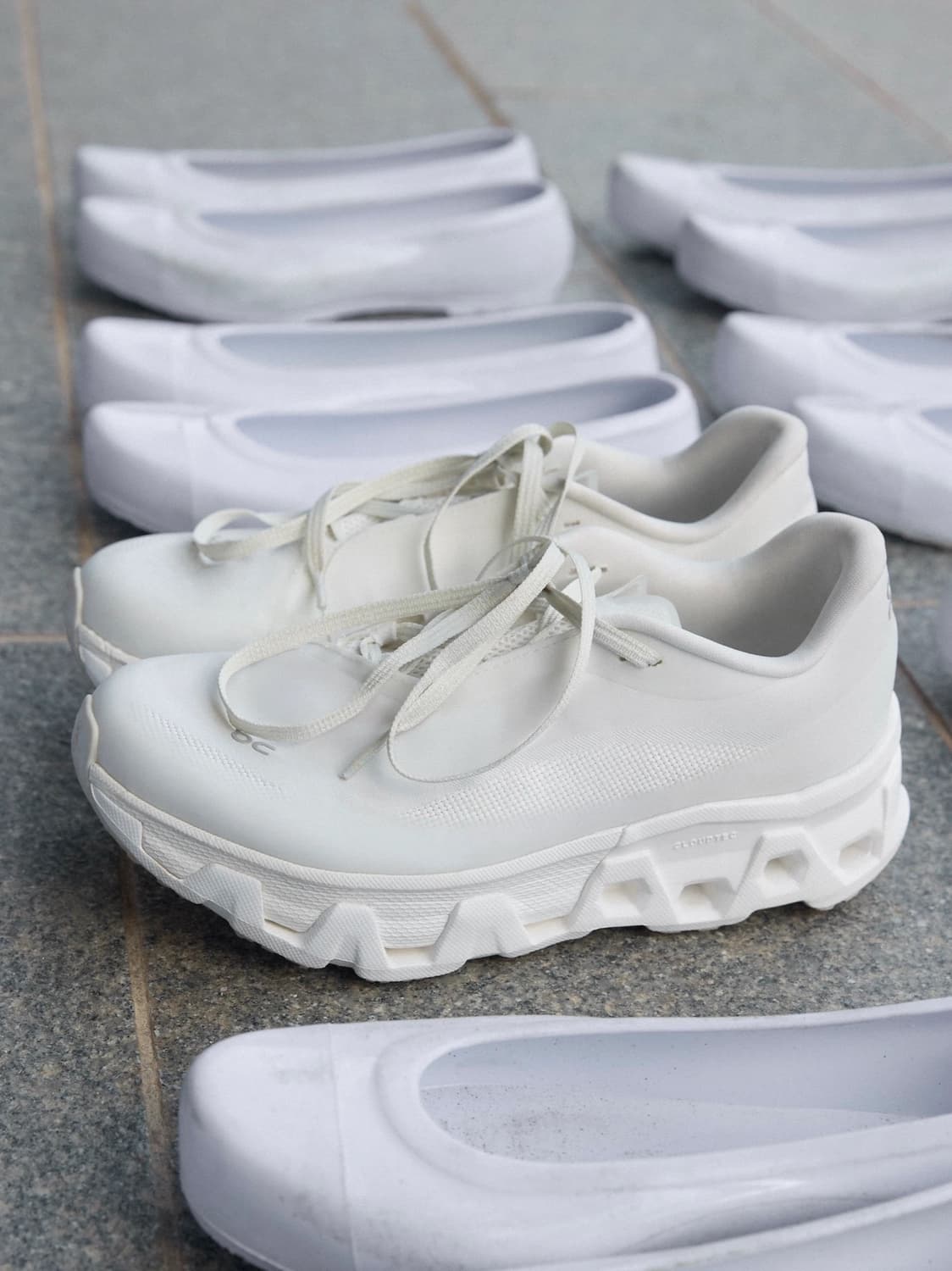 On x PAF 클라우드몬스터 하이퍼 250 상품이미지1