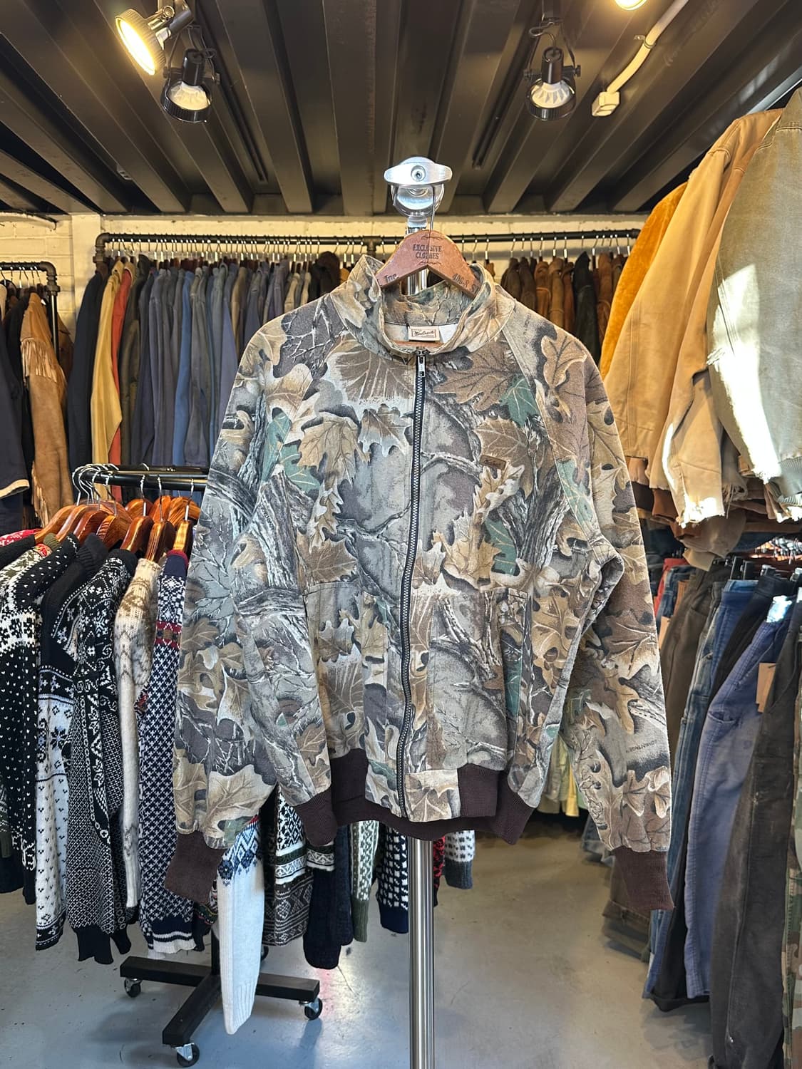 울리치 아웃도어웨어 리얼트리 카모 붐버 자켓 상품이미지1