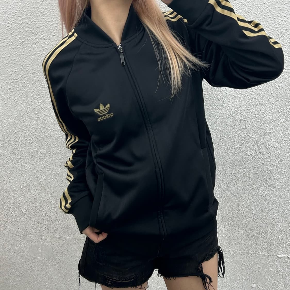 아디다스 골드라인 블랙 트랙탑 105 상품이미지2