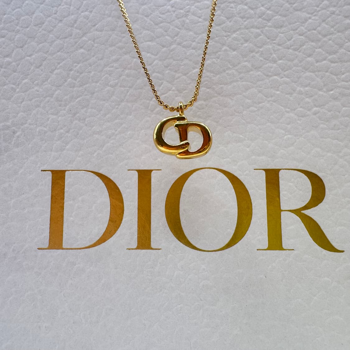 디올 CD 로고 미니멀 목걸이 상품이미지1