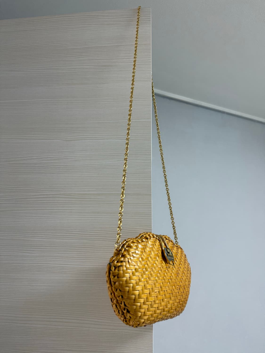꾸레쥬 Vintage Straw Chain Bag 상품이미지5