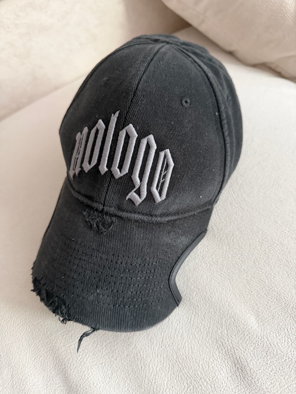 발렌시아가 no logo 볼캡 상품이미지1