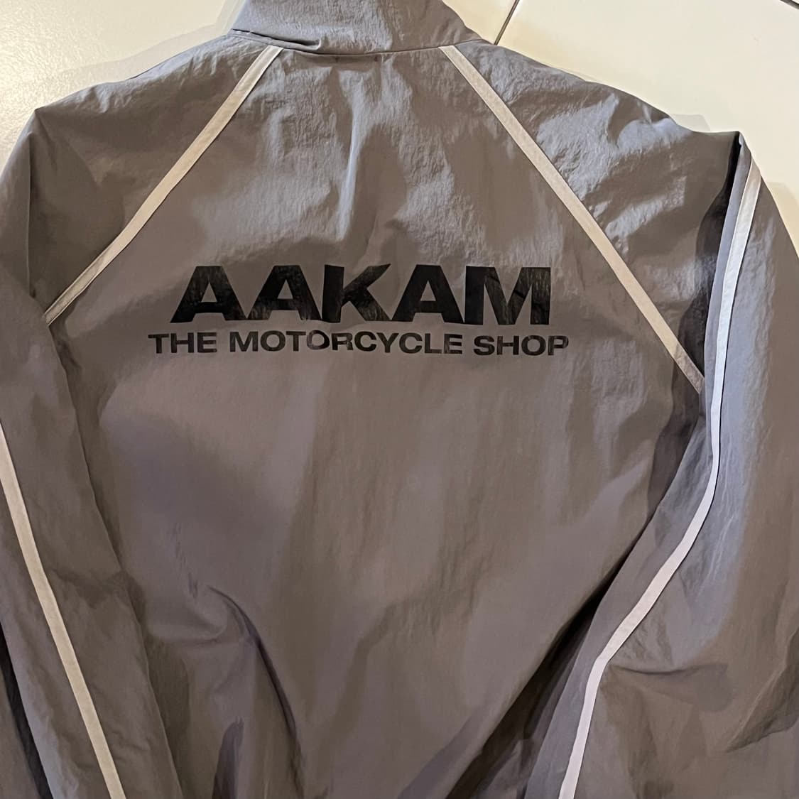 아캄 나일론 라인 재킷 그레이 상품이미지4