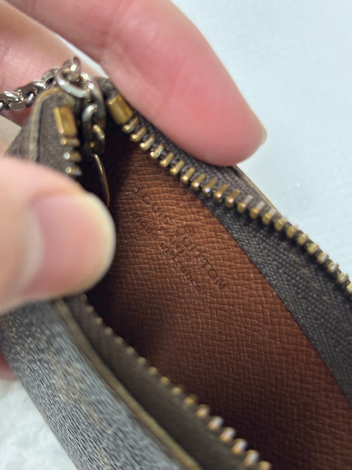 루이비통 키링 지갑 상품이미지8