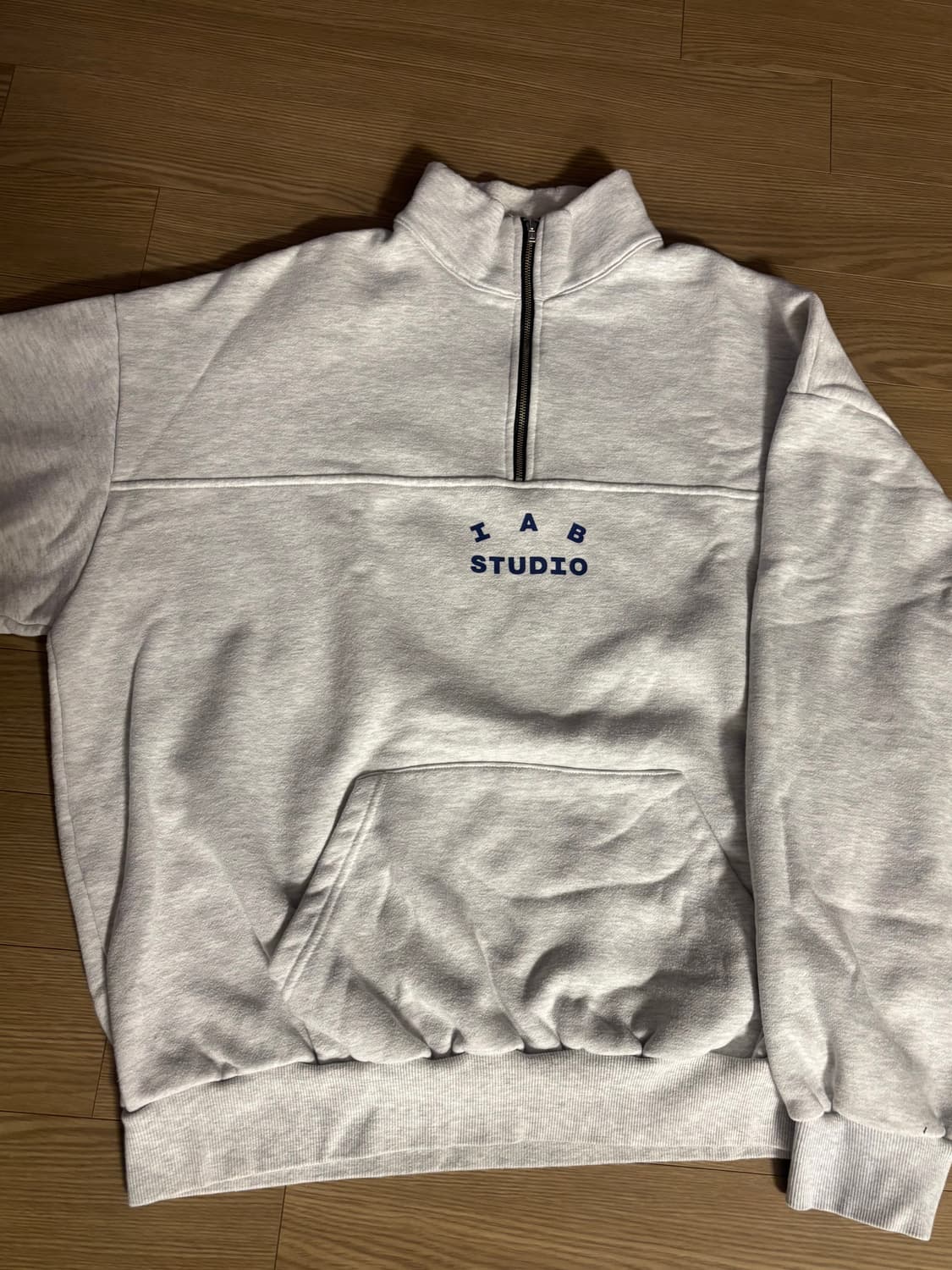 아이앱 스튜디오 하프 집업 풀오버 라이트 그레이 L 상품이미지1