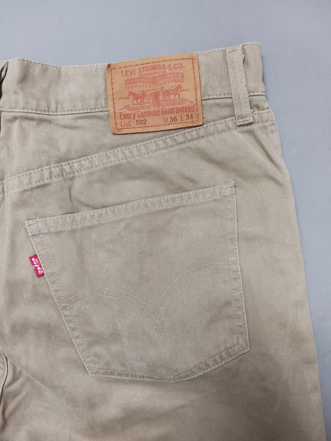 [36] 리바이스 502 베이지 치노 레귤러 테이퍼드 핏 팬츠 상품이미지8