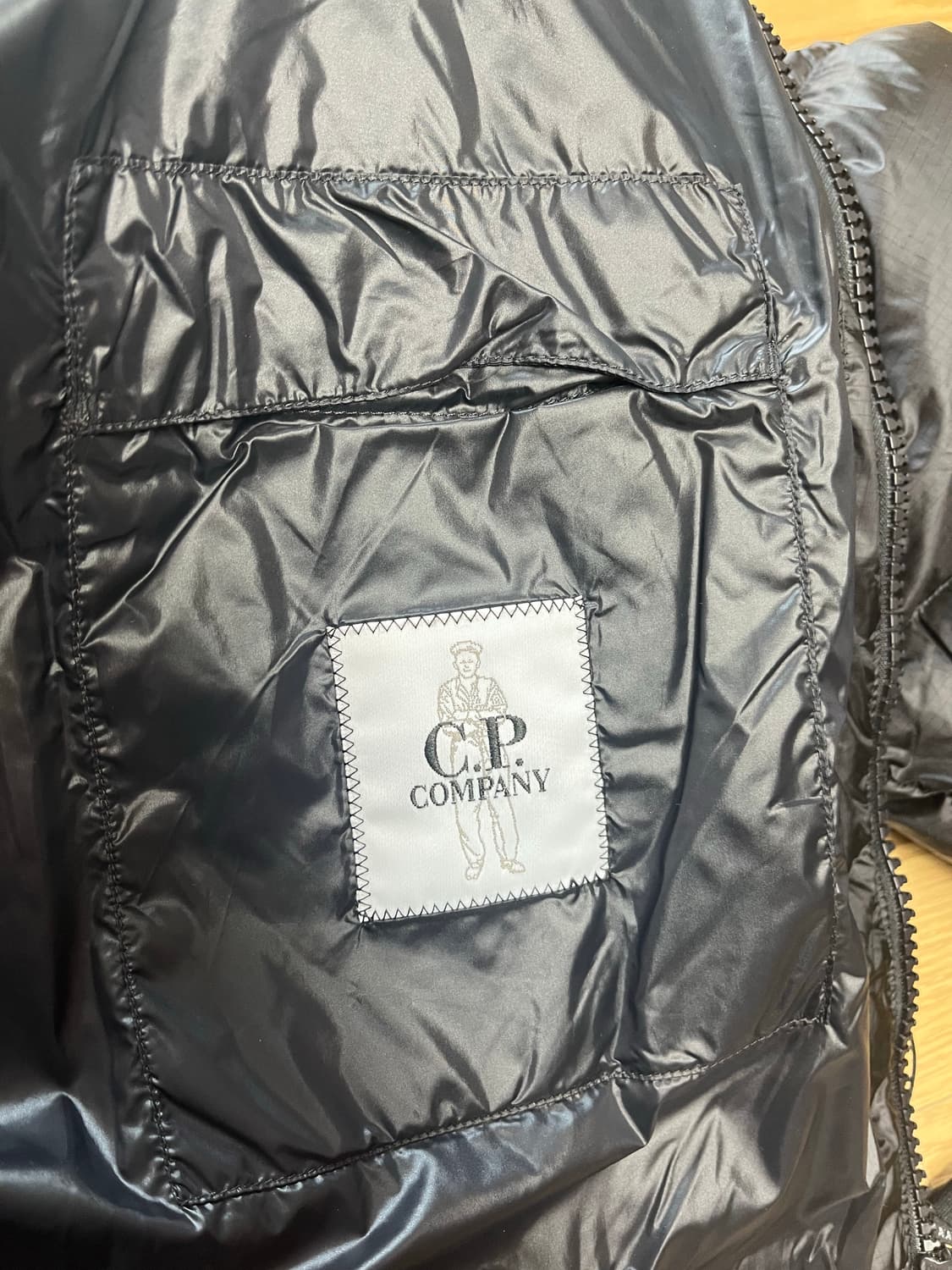 🔥금일할인 [L] 25시즌 cp컴퍼니 dd쉘 후드 다운 자켓 블랙 상품이미지8