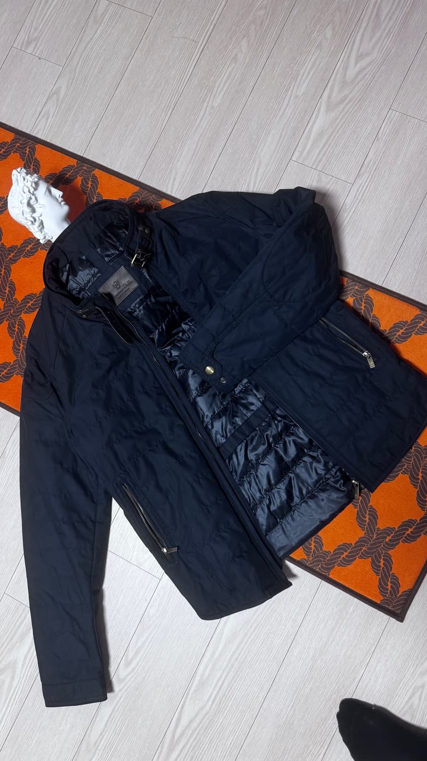 정품 Massimo Dutti 라이트 패딩 네이비 M 상품이미지1