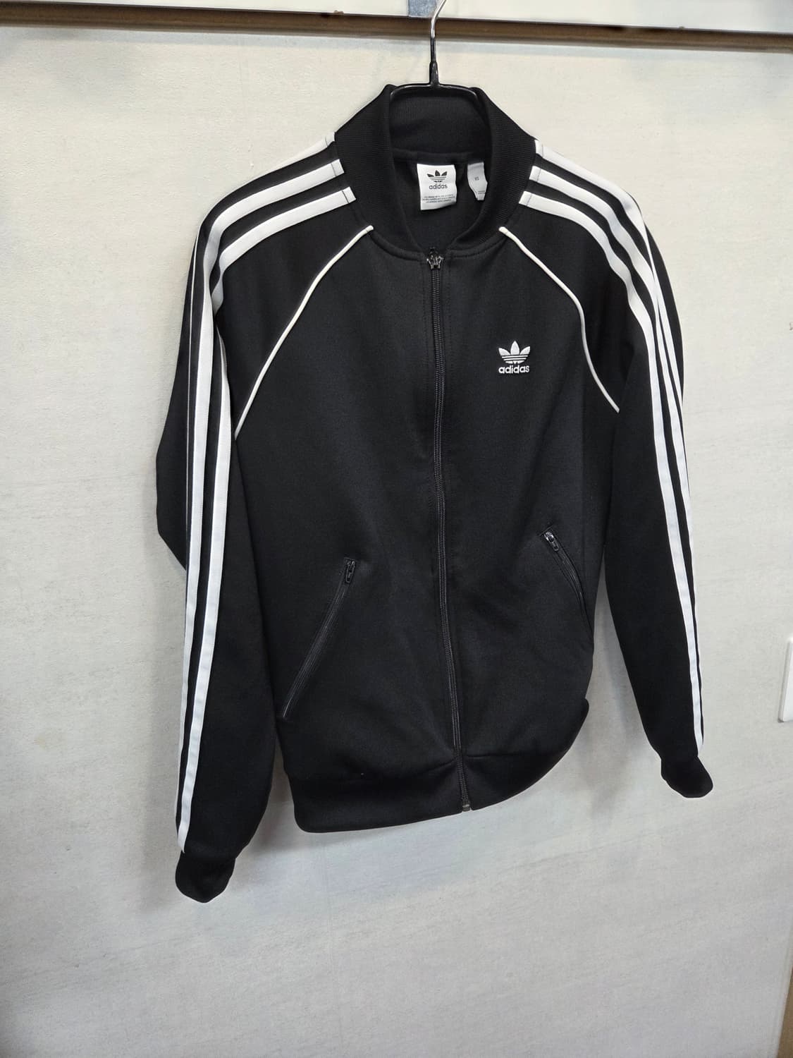 아디다스 슈퍼스타 트랙탑 져지 검흰 xs 상품이미지5