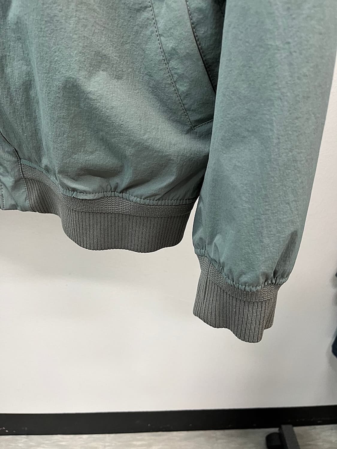 100) DKNY 나일론 블루종  상품이미지5