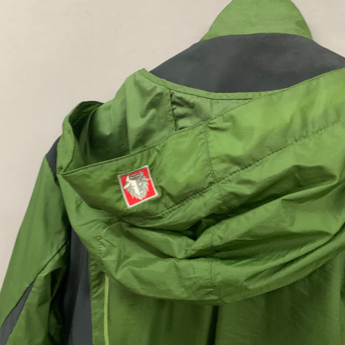 XL 블랙야크 경량 스판 등산 바람막이 후드 자켓 상품이미지3