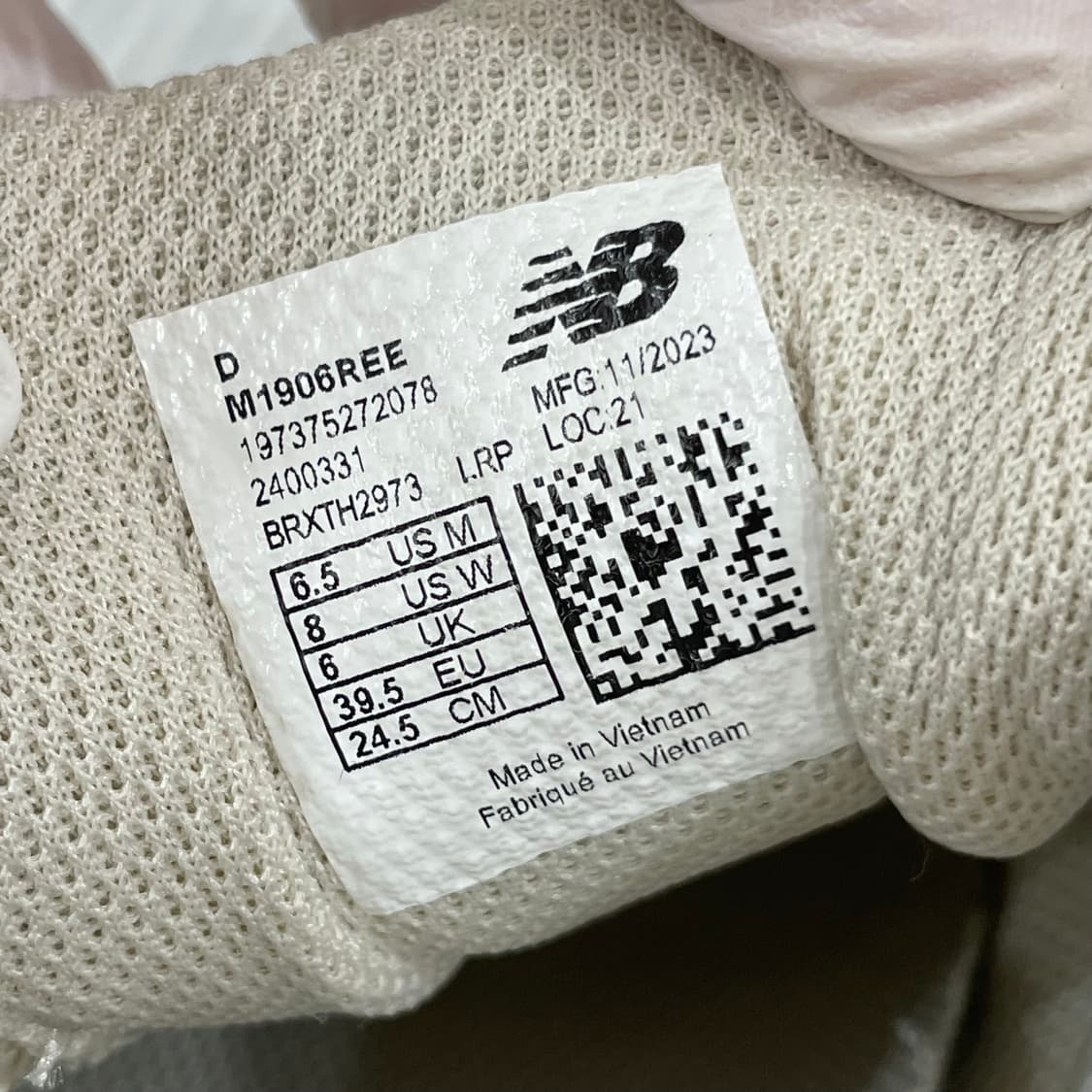 761) 뉴발란스 1906R 실버 메탈릭 245mm 상품이미지8