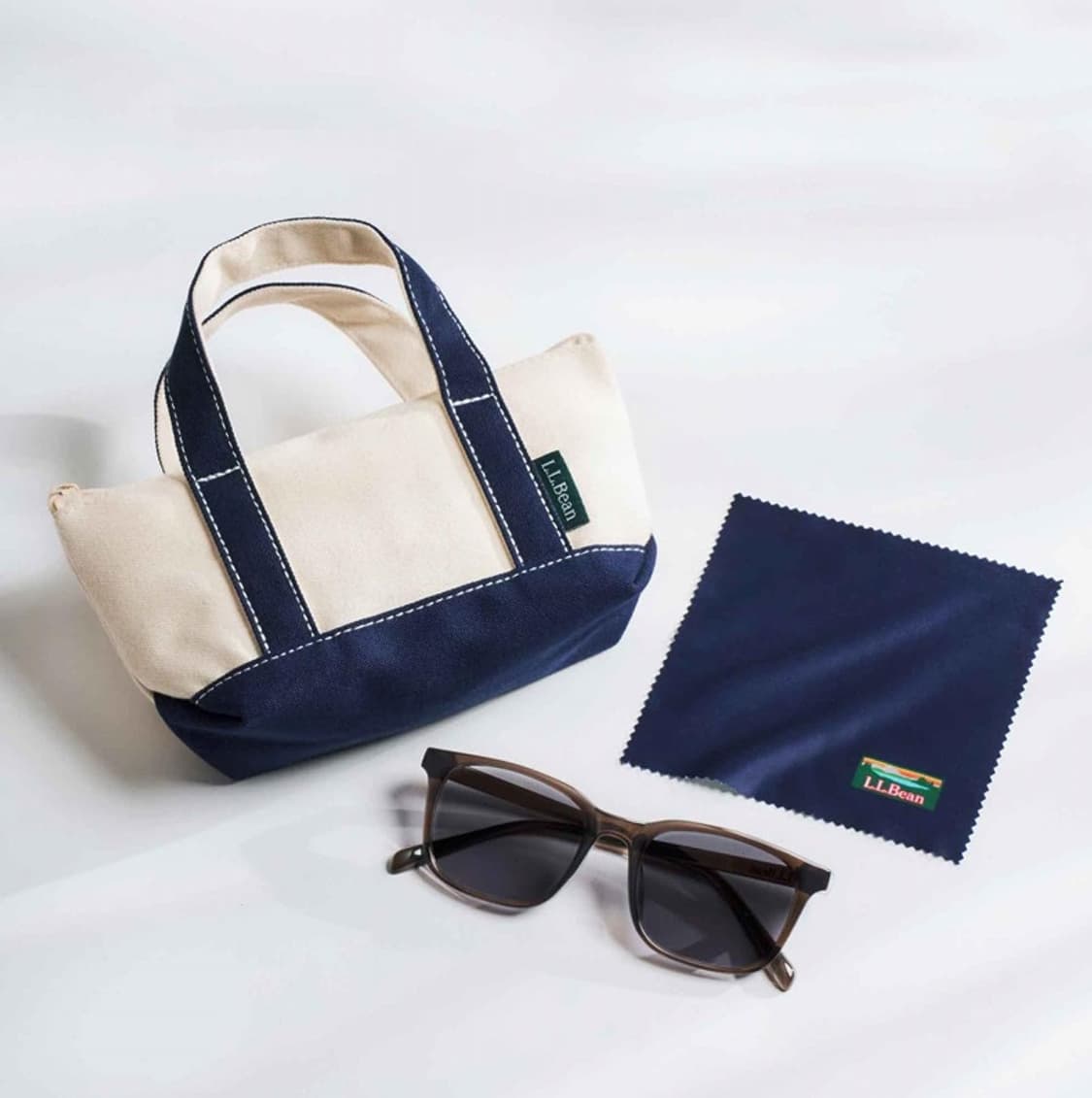 L.L.Bean 엘엘빈 변색 안경 선글라스 + 파우치 + 안경닦이 세트 상품이미지2
