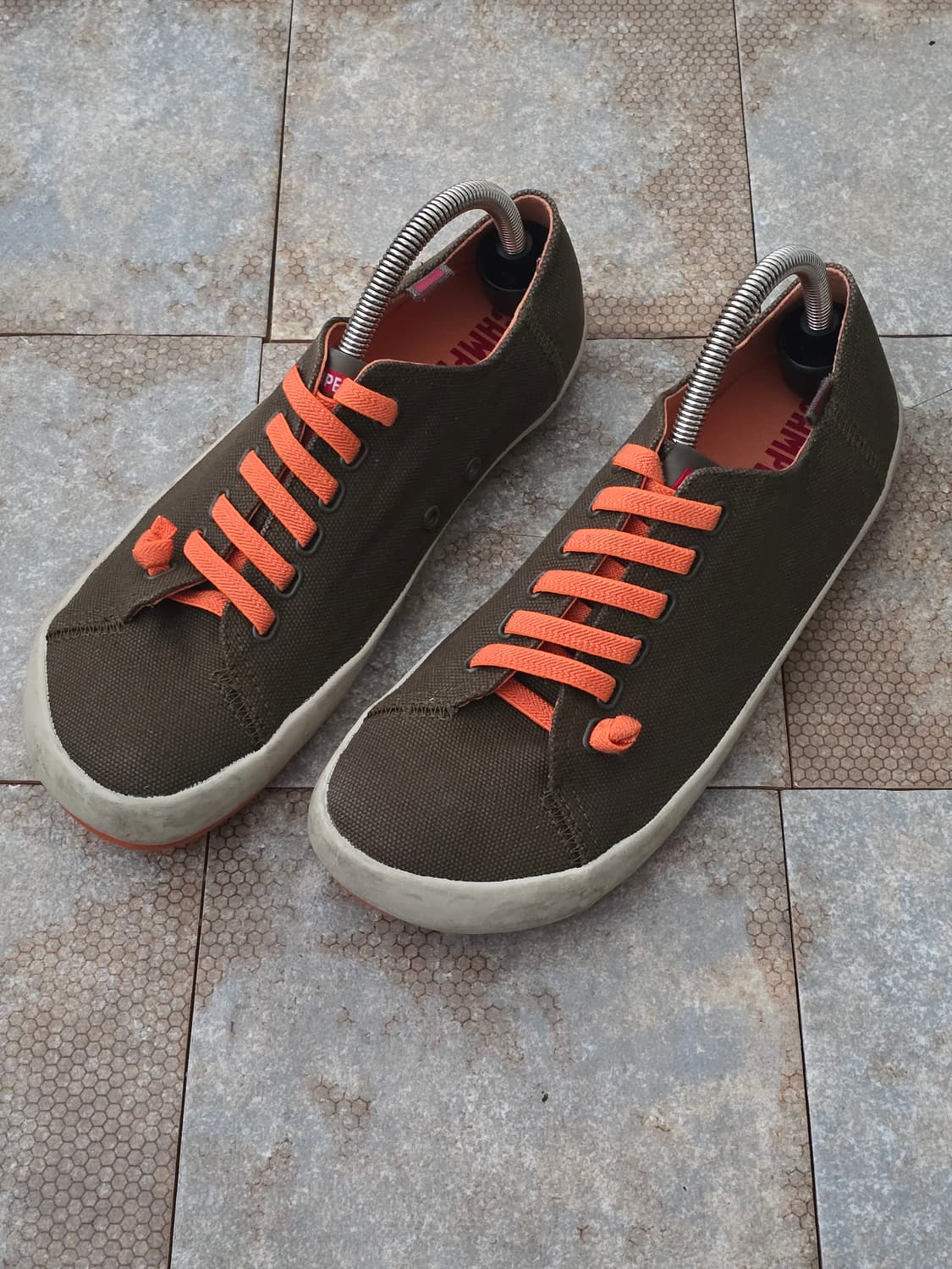 (280)캠퍼 페우 람블라 카키  상품이미지1