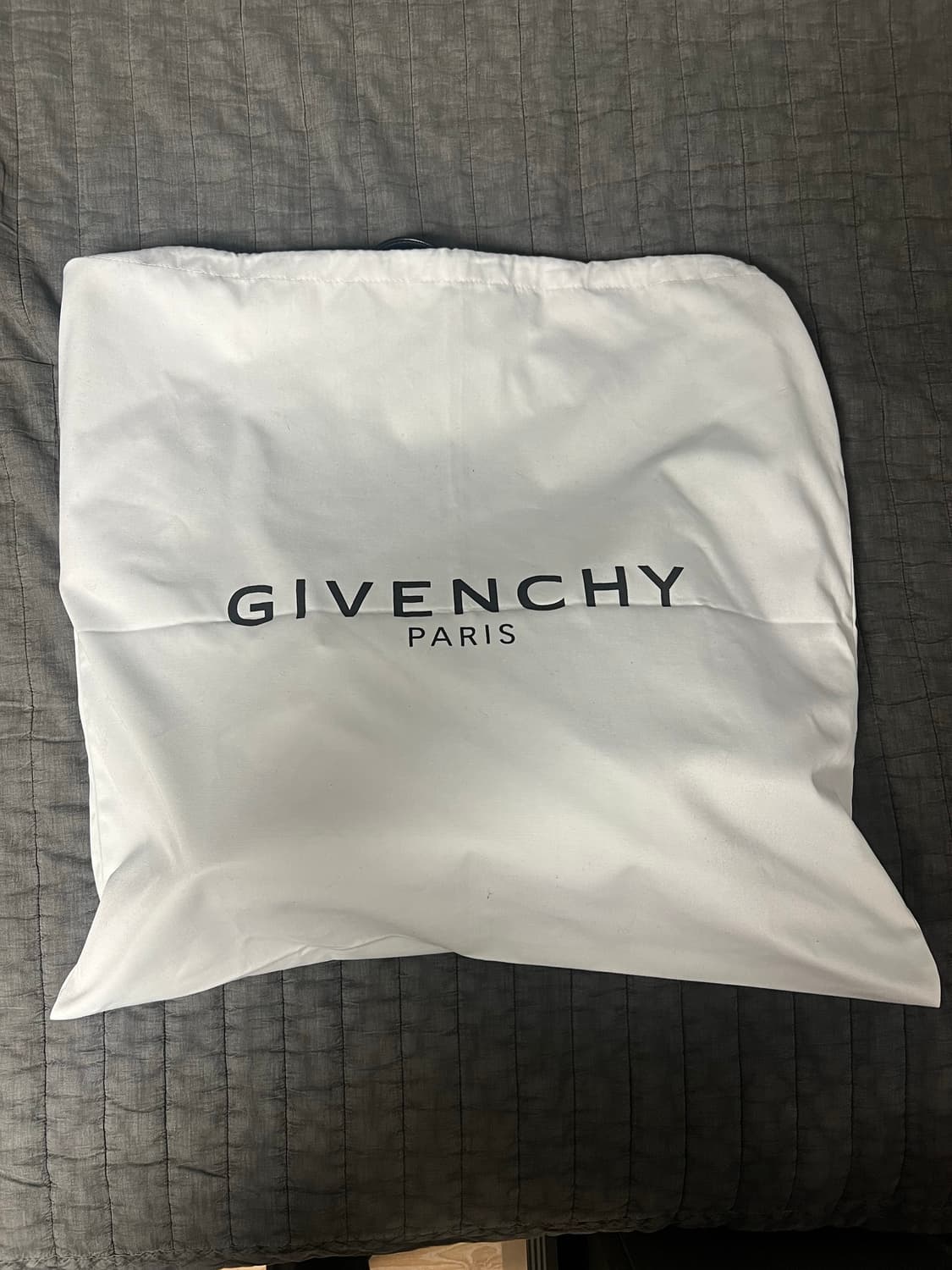 지방시 나이팅게일 스타 라지 레더백  상품이미지8