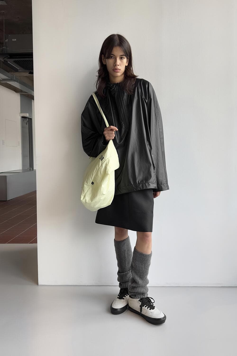 로우클래식 레더 아노락 탑 상품이미지1