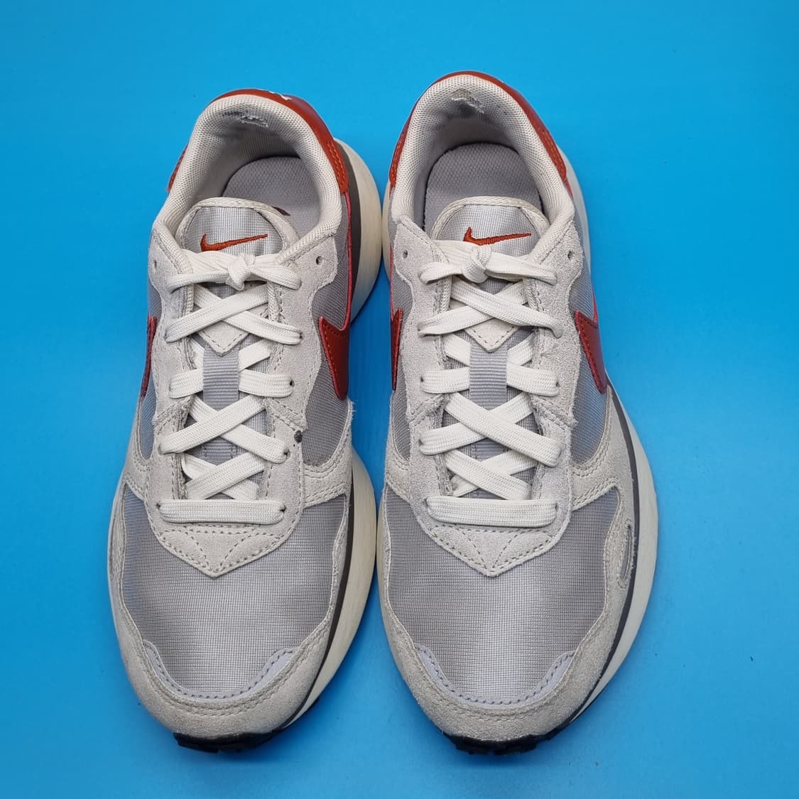 나이키 피닉스 와플 여성운동화240. 상품이미지3