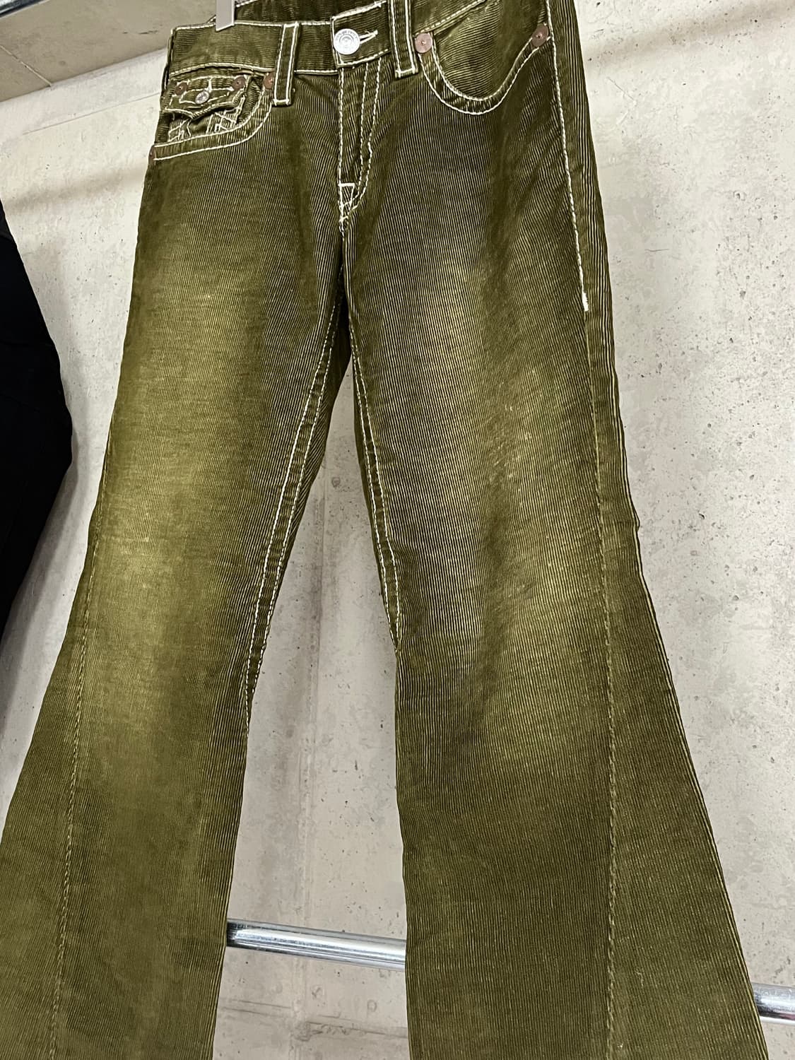 True Religion Joey Big T Corduroy Pants 상품이미지6