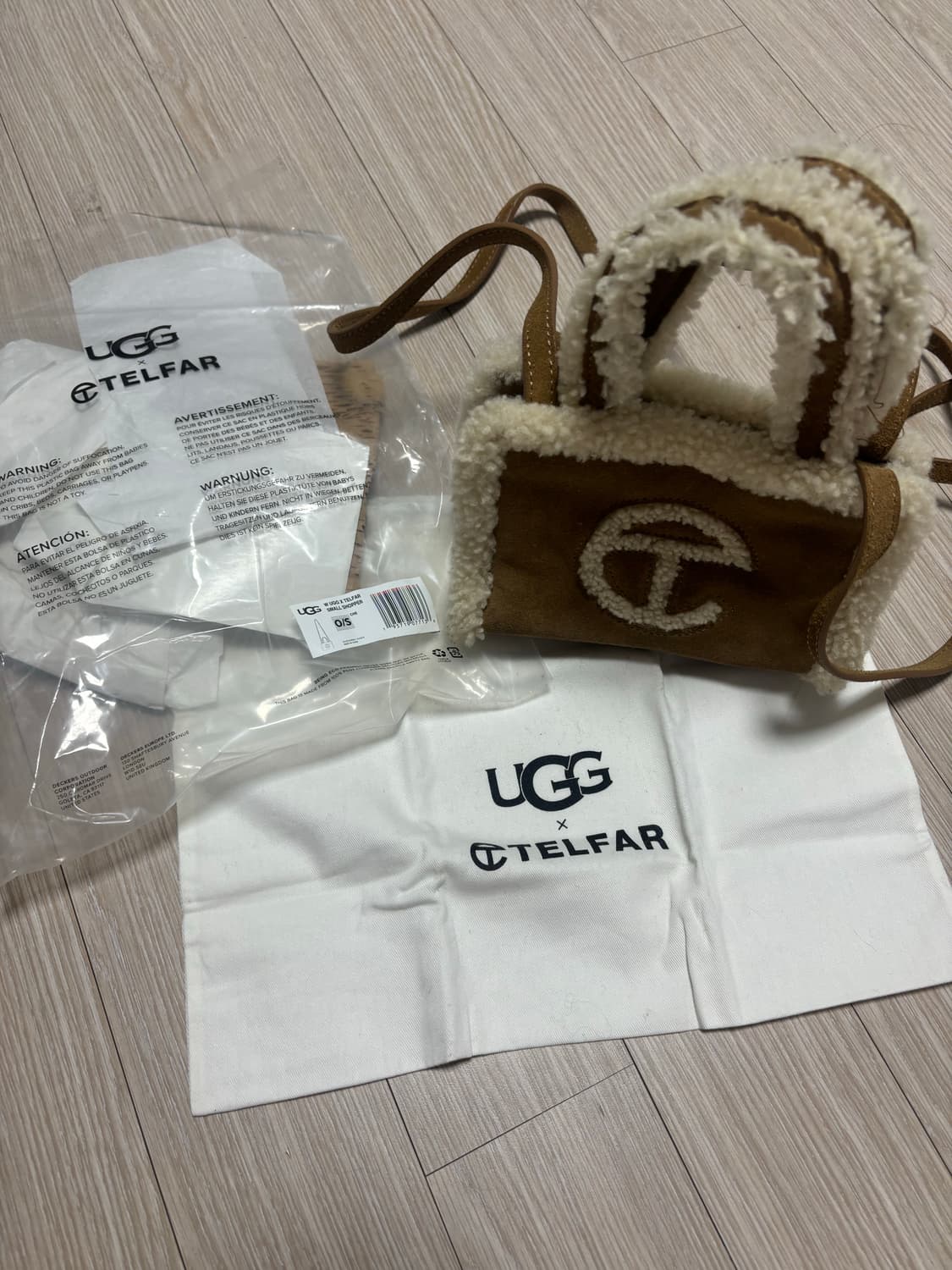 텔파 x 어그 스몰 숄더백 체스트넛 스몰 상품이미지3