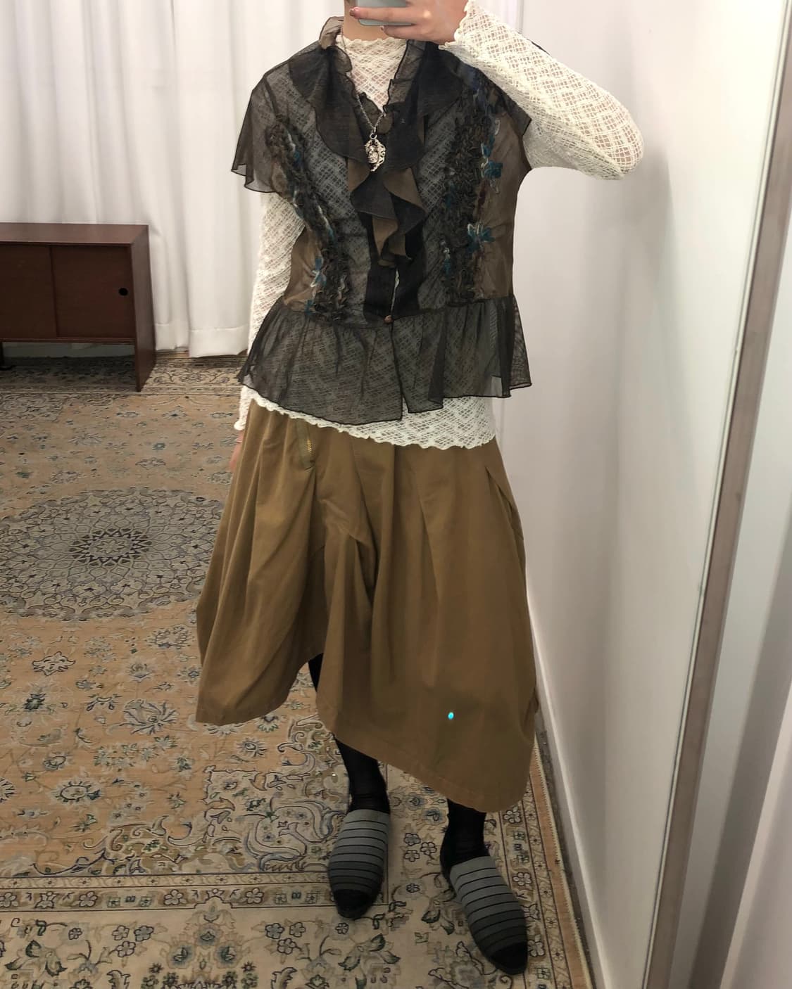 카키 시스루 레이스 반팔  상품이미지5