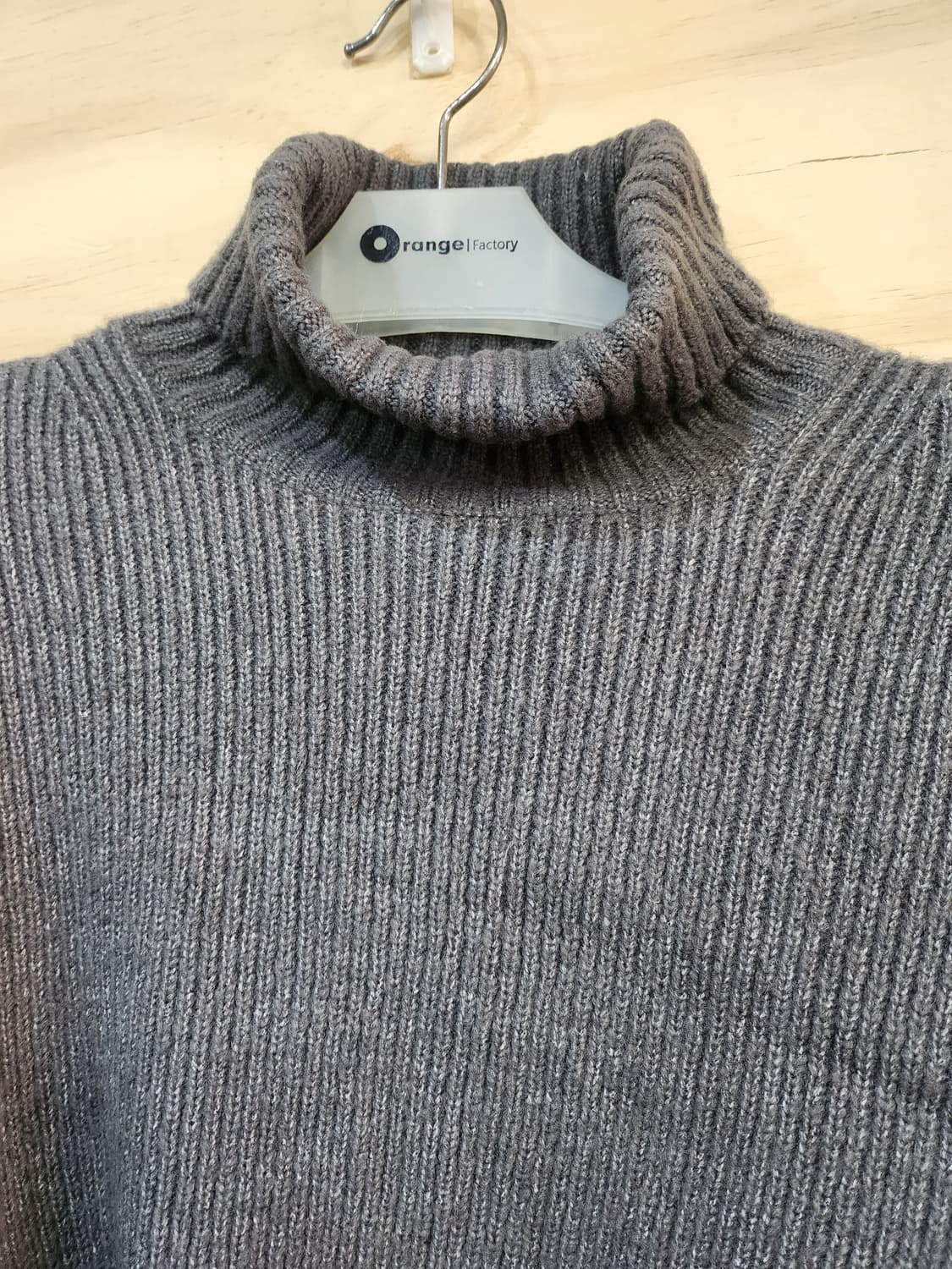 1055) 터틀넥 크롭 니트 상품이미지3