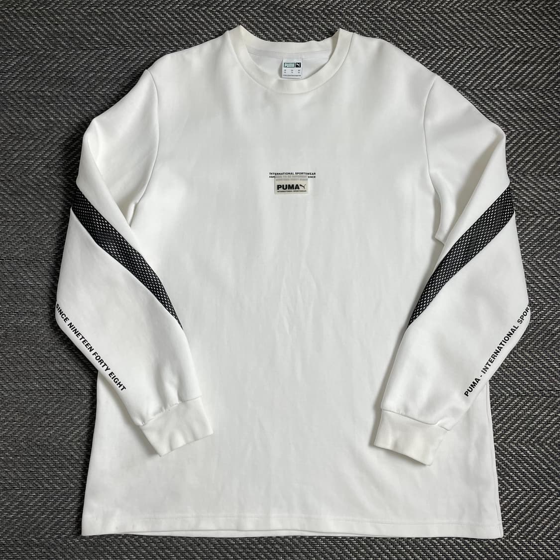 푸마 올드스쿨 스몰로고 메쉬 디테일 박시핏 맨투맨 y 4861 상품이미지2