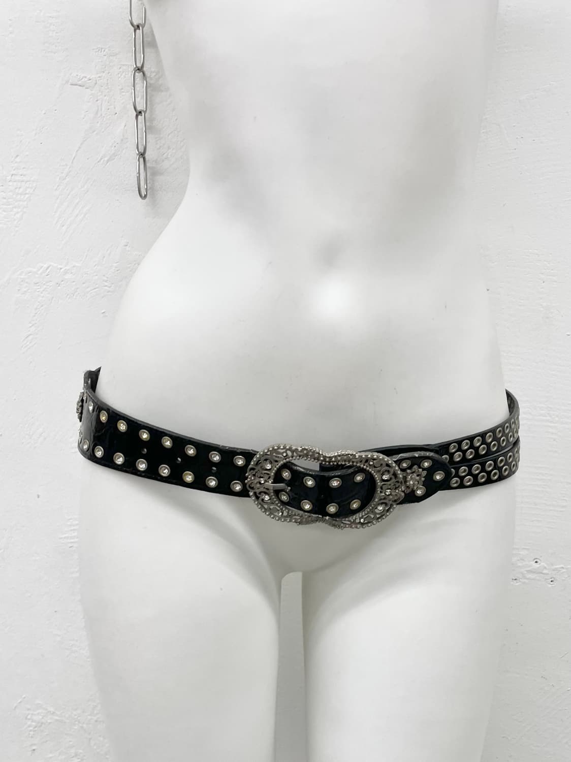 락시크 펀칭 큐빅 버클 벨트 상품이미지2