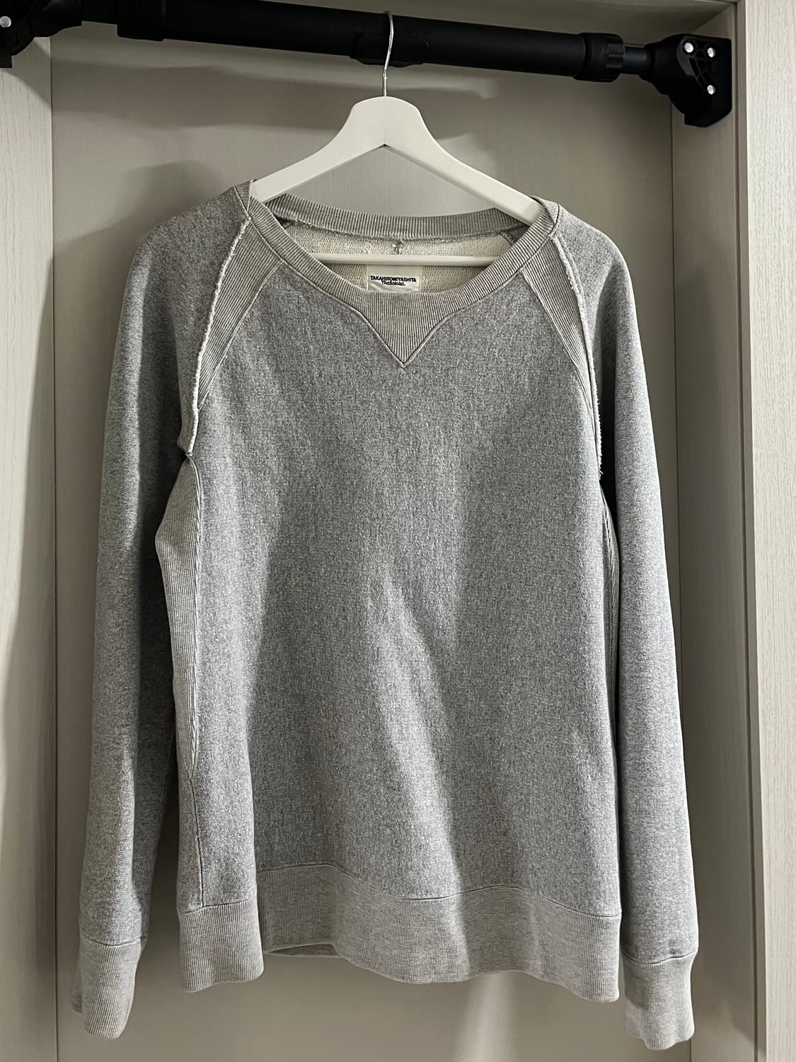 [44] 솔로이스트 스웻셔츠 상품이미지1