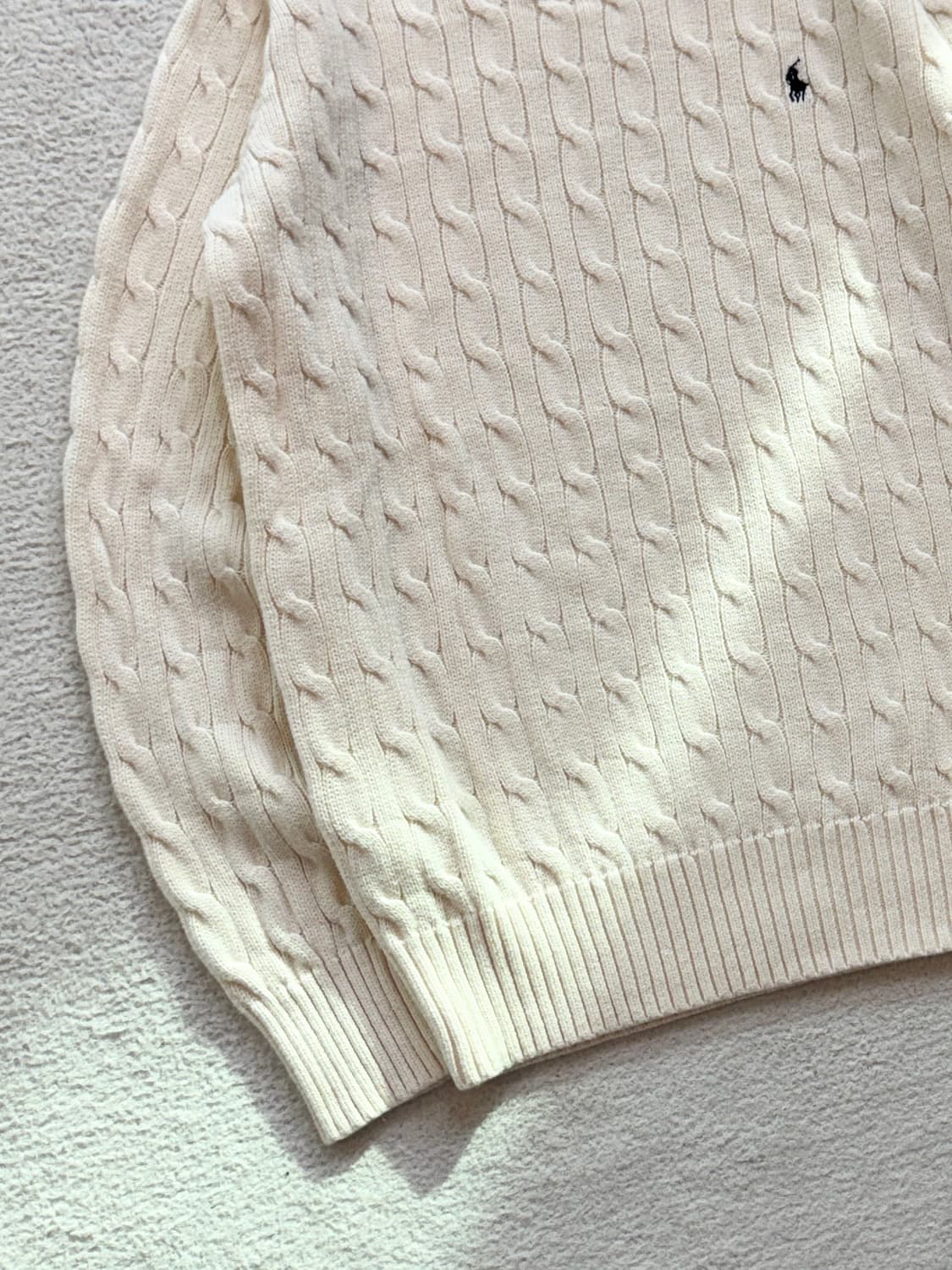 폴로 크림 케이블 니트 상품이미지3