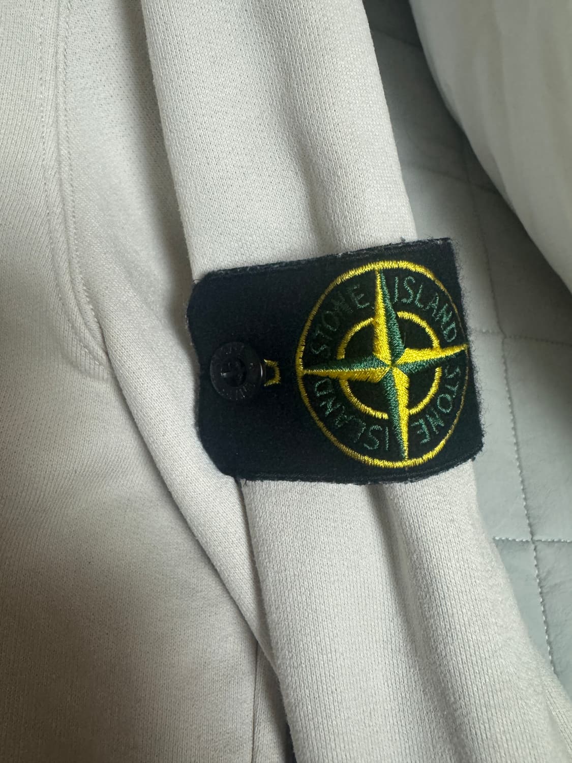 스톤아일랜드 맨투맨 상품이미지2