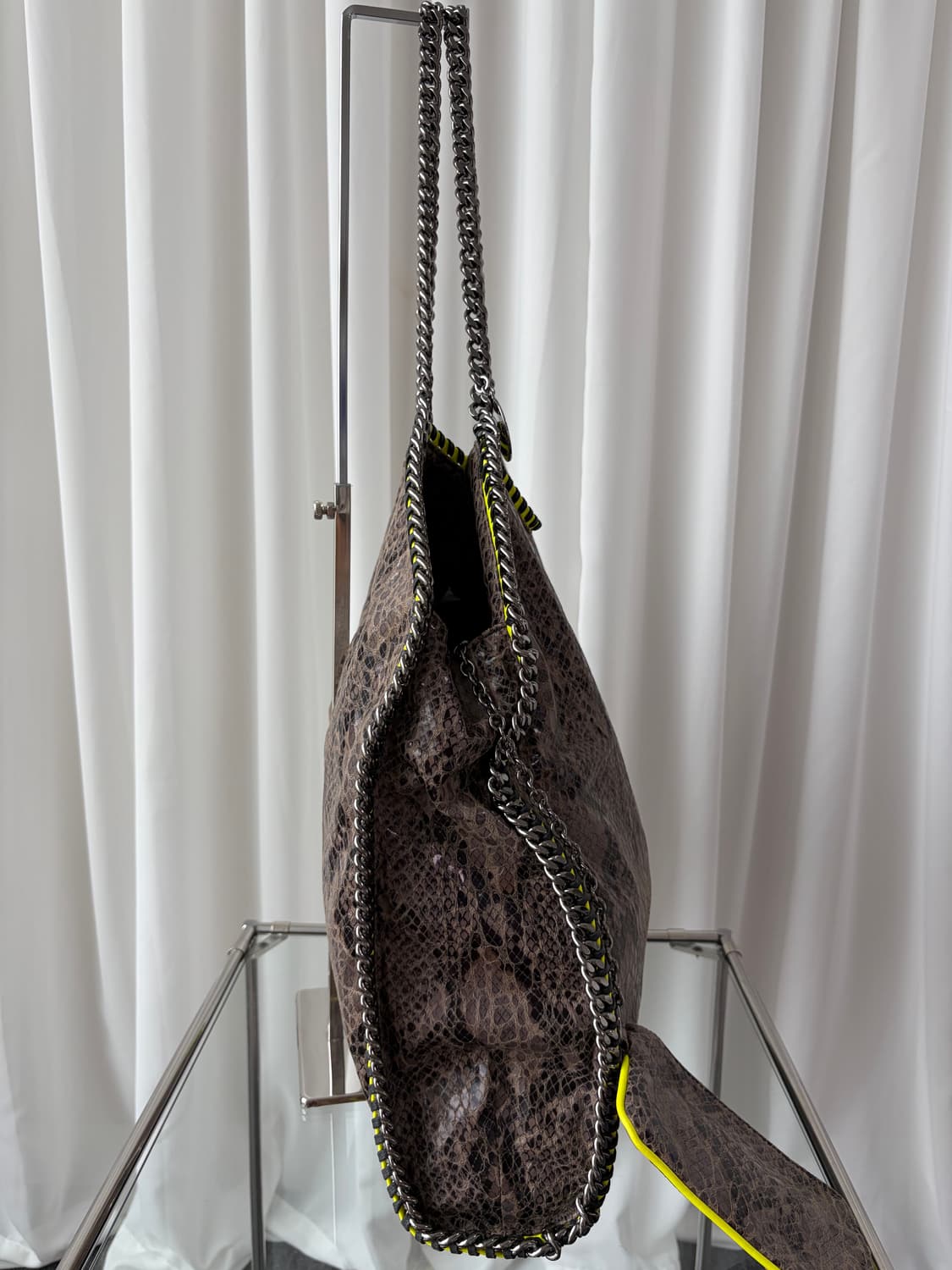 스텔라 매카트니 팔라벨라 스네이크스킨 토트백 상품이미지6