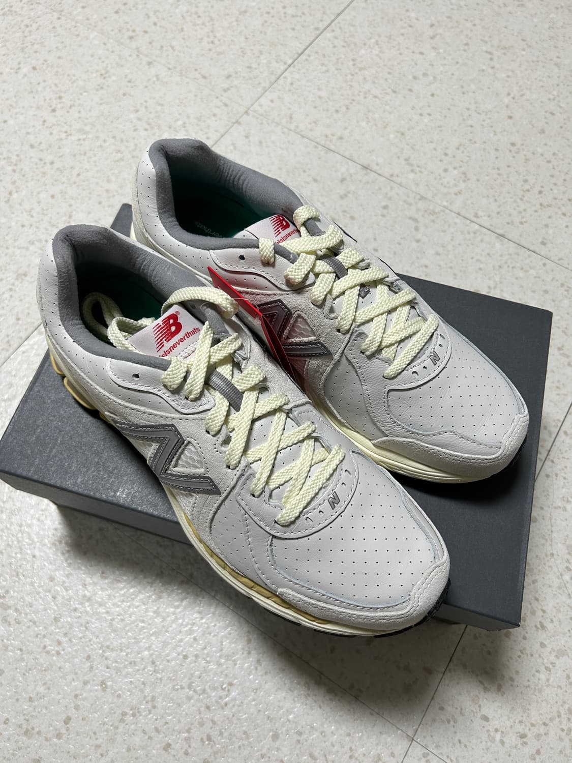 thisisneverthat x New Balance 860 US10.5 상품이미지1