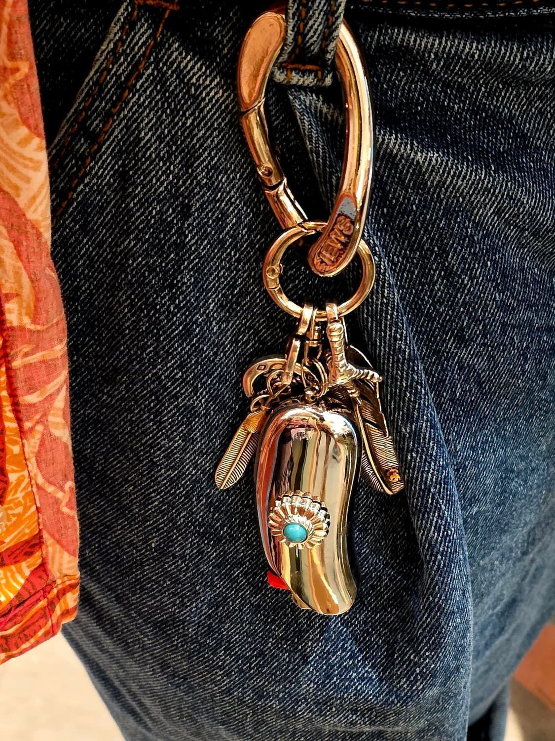 CustomTurquoise Feather Lighter Keyring
 상품이미지3