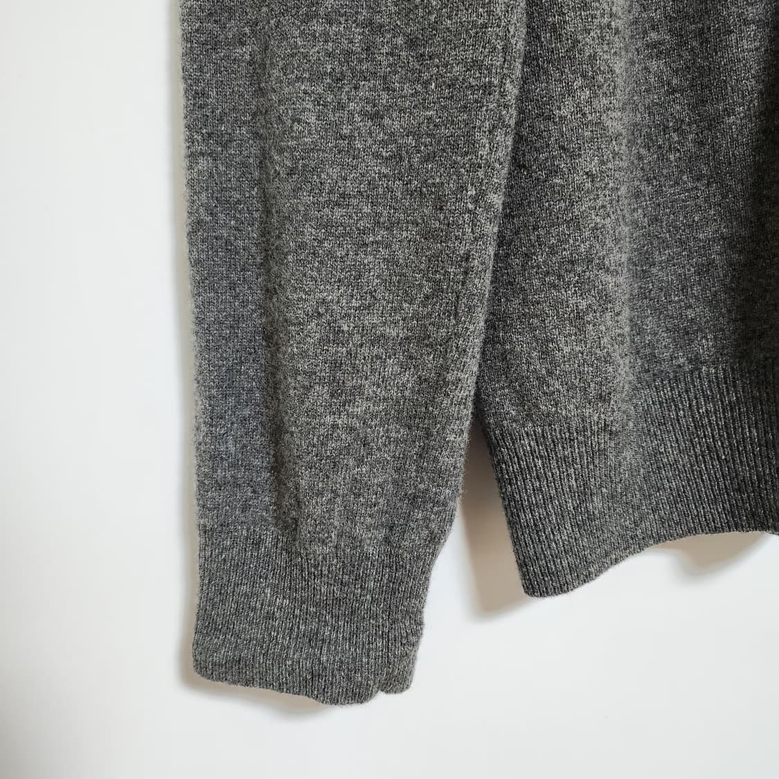 [XL] 꼼데가르송 차콜 레드와펜 남성 가디건 AZ-B008 상품이미지6