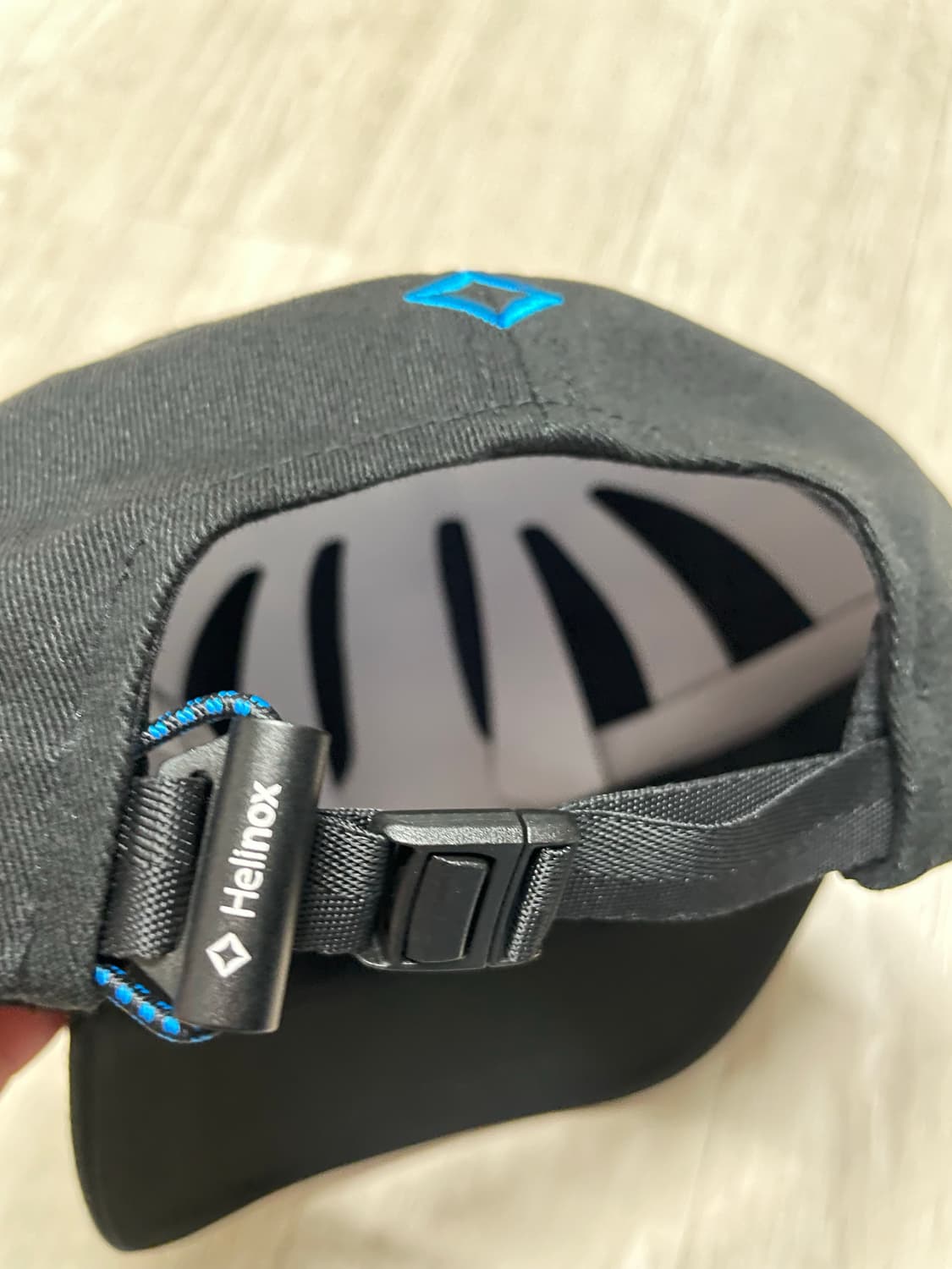 헬리녹스 블랙 볼캡 상품이미지3