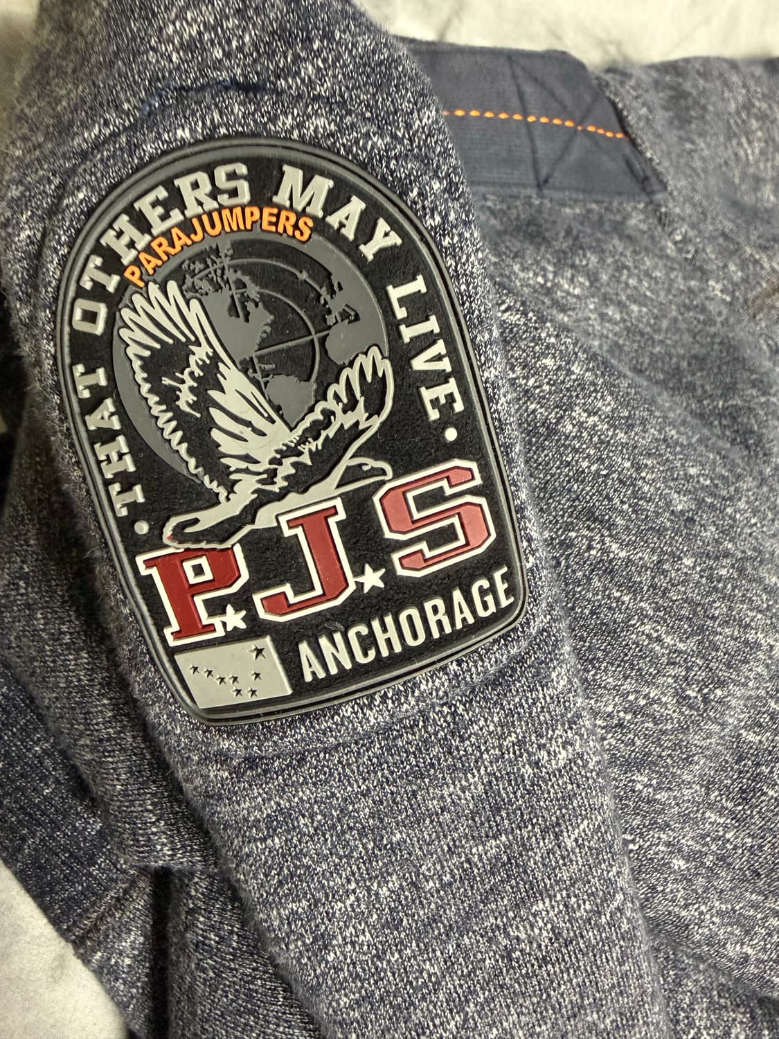 파라점퍼스 후드티 상품이미지5