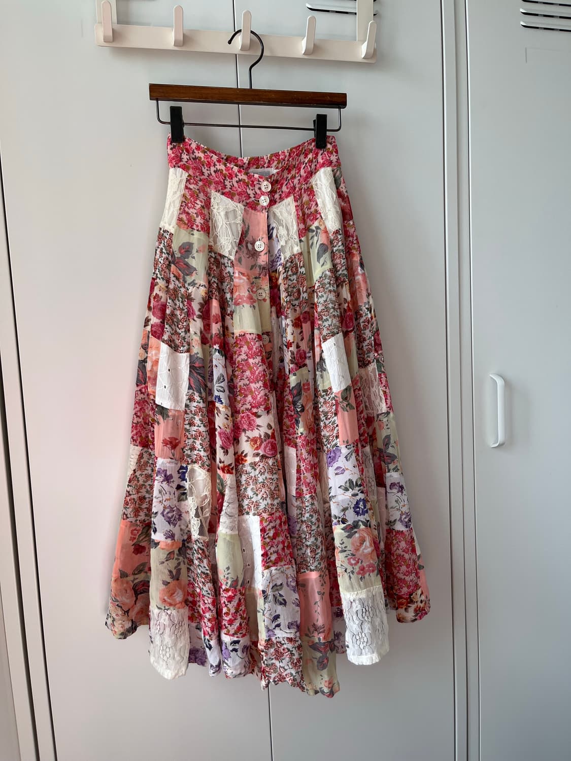 Togetheri 잔꽃 패치워크 레이스 스커트 상품이미지5