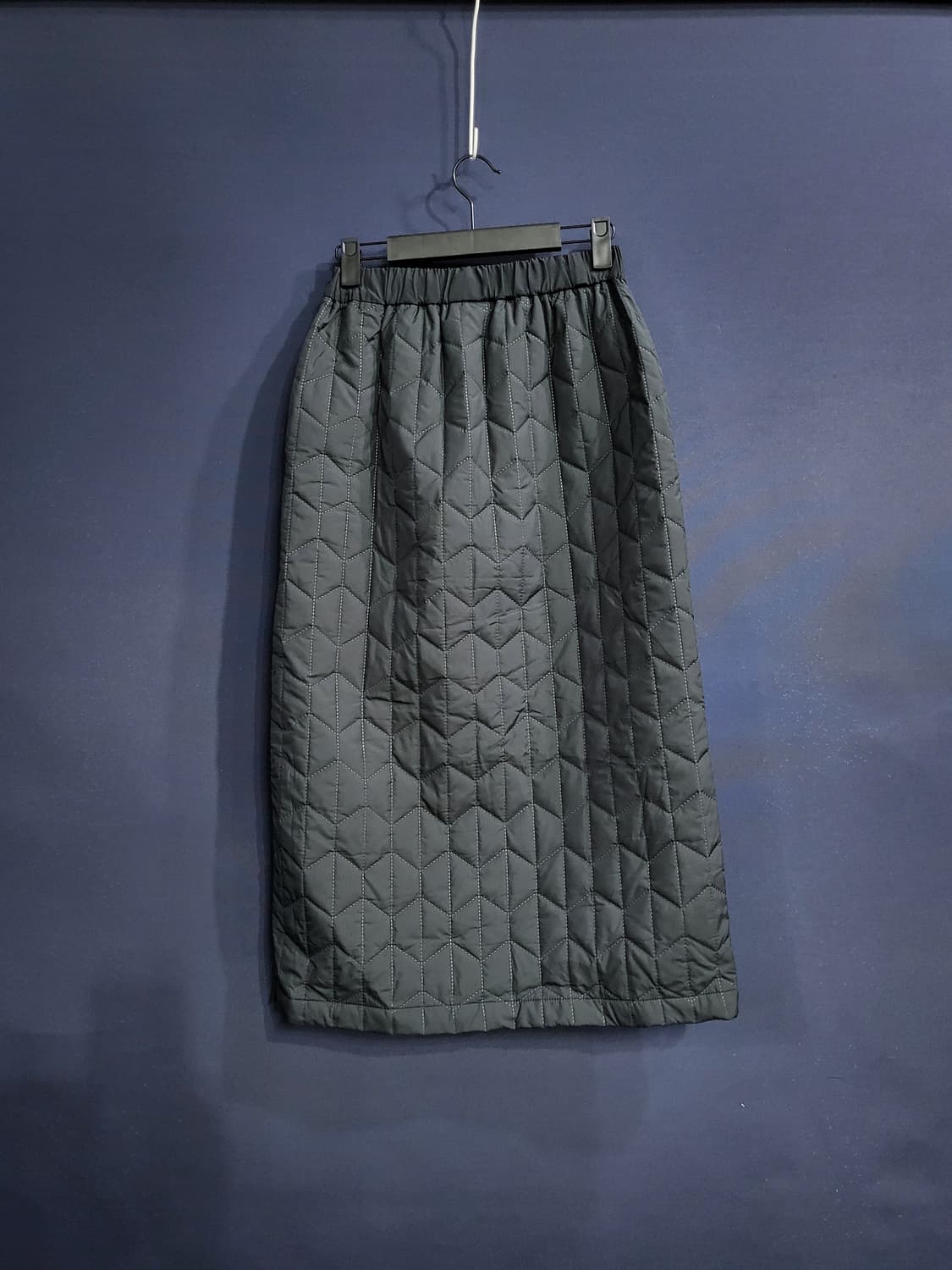 나이키 퀼팅 얇은패딩 밴드스커트(택없는 새상품) 상품이미지4