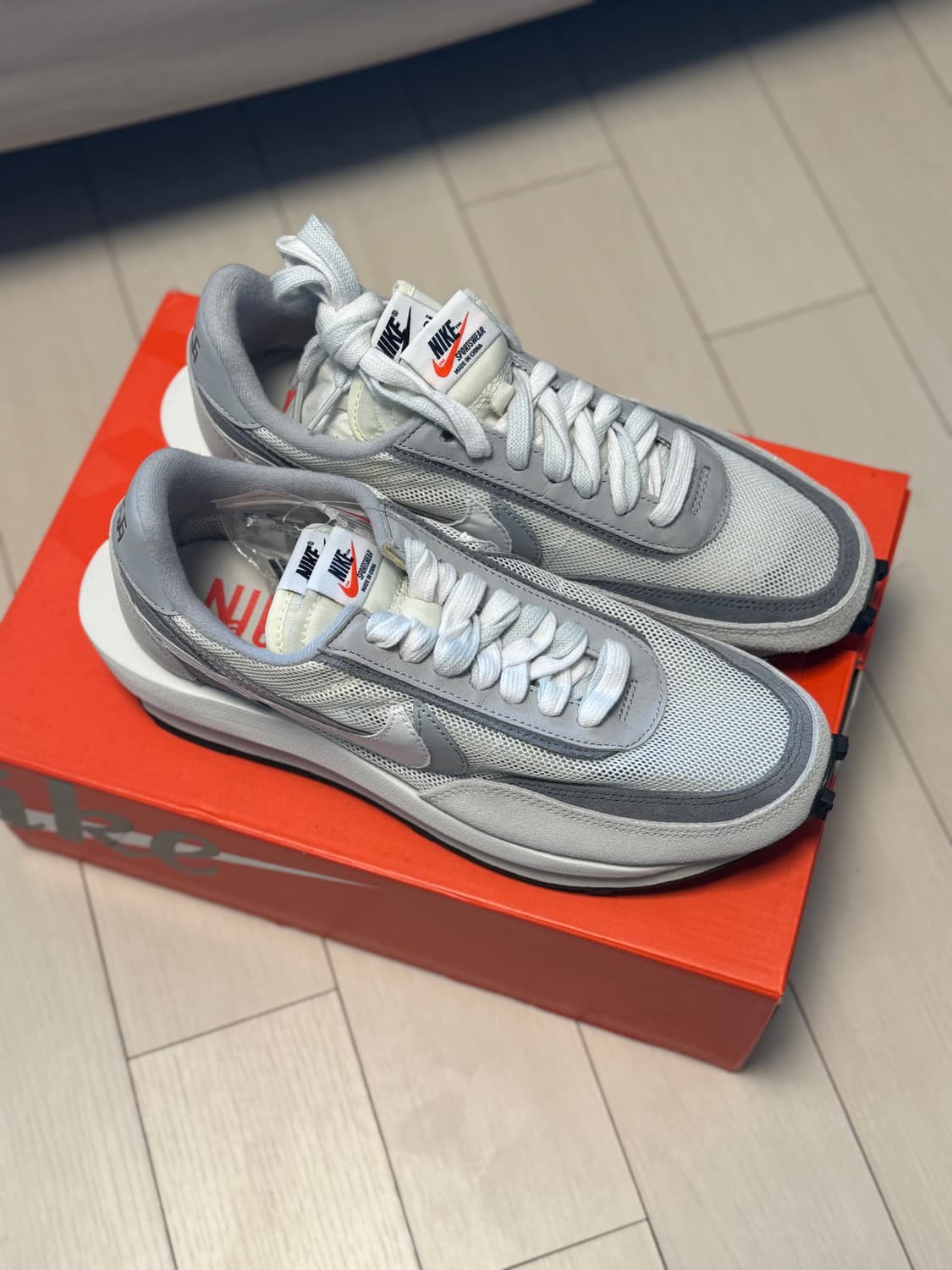 나이키 사카이 LD와플 서밋 화이트 상품이미지1