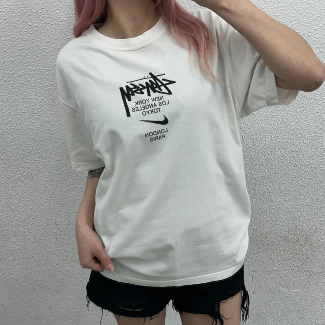 스투시 x 나이키 화이트 반팔 L 상품이미지1